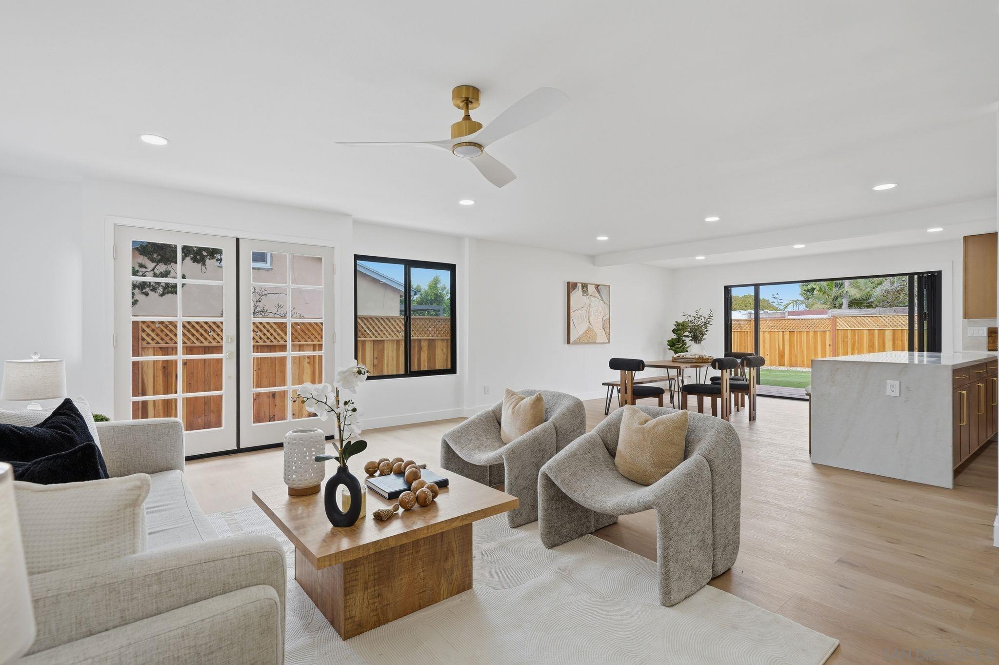 Detail Gallery Image 16 of 42 For 5135  New Haven, San Diego,  CA 92117 - 6 Beds | 5 Baths