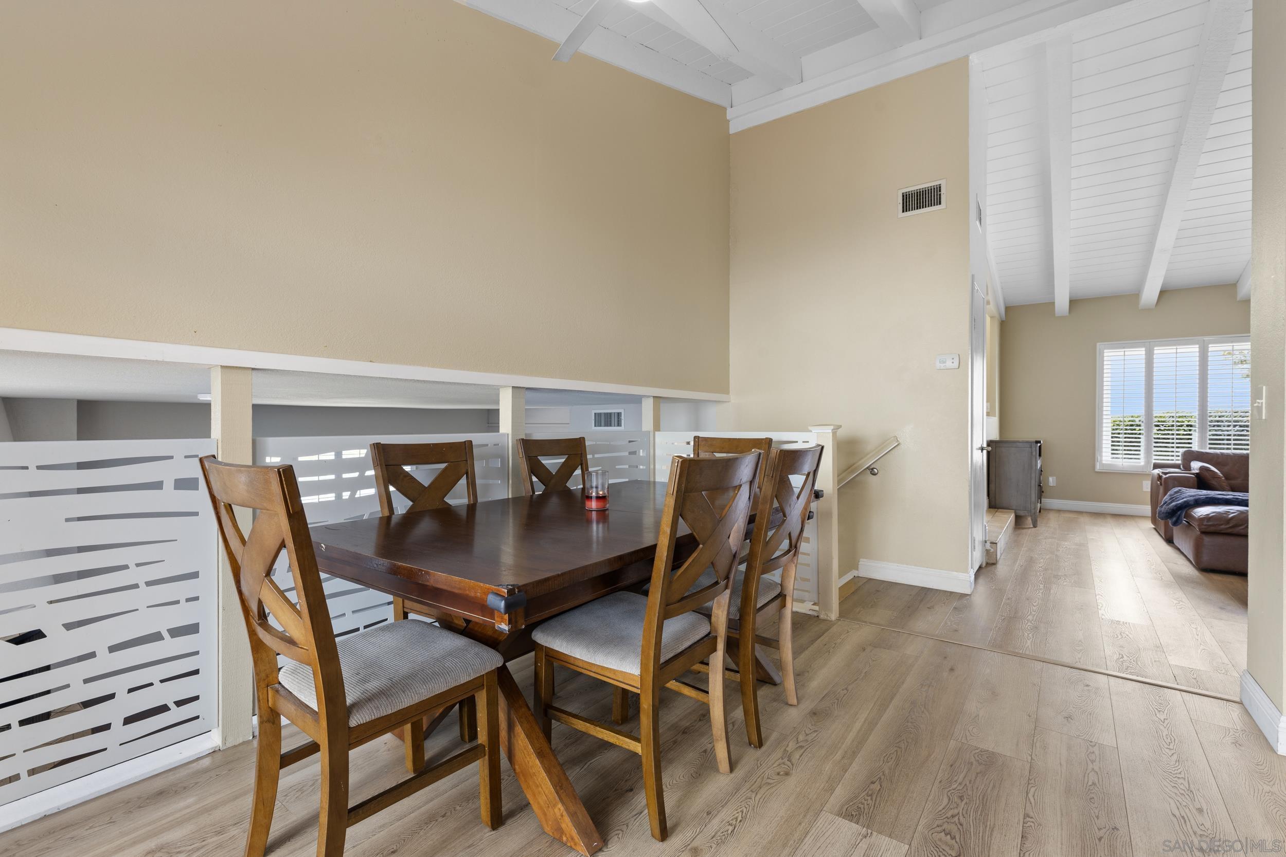 Detail Gallery Image 6 of 41 For 5346  Mount Alifan, San Diego,  CA 92111 - 3 Beds | 2 Baths