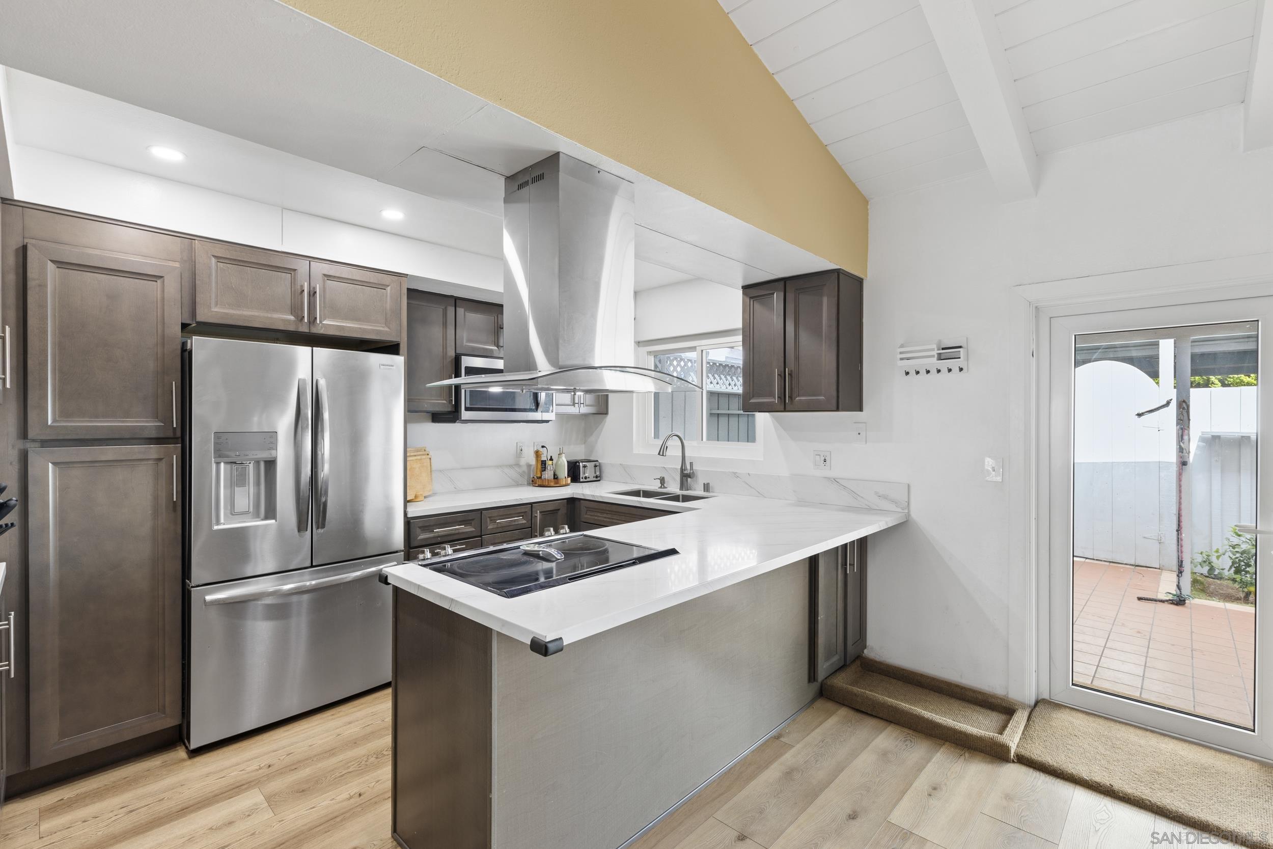 Detail Gallery Image 8 of 41 For 5346  Mount Alifan, San Diego,  CA 92111 - 3 Beds | 2 Baths