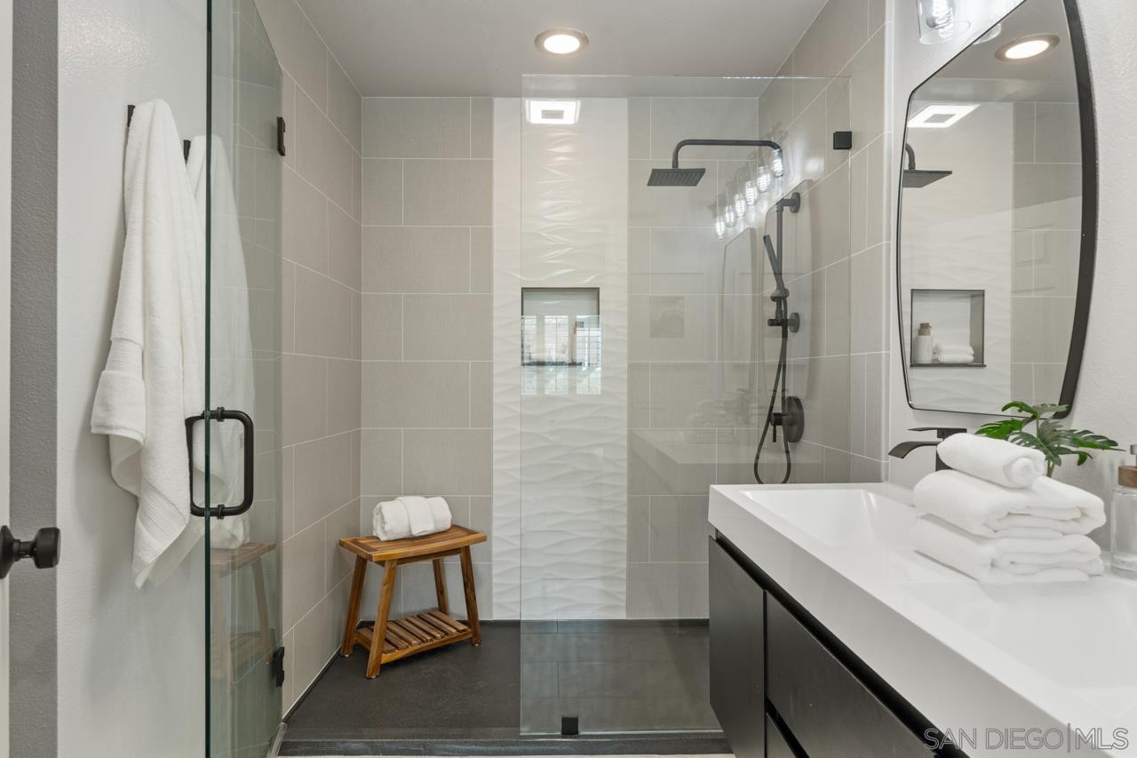 Detail Gallery Image 33 of 67 For 909  Sutter St  #105,  San Diego,  CA 92103 - 2 Beds | 2 Baths