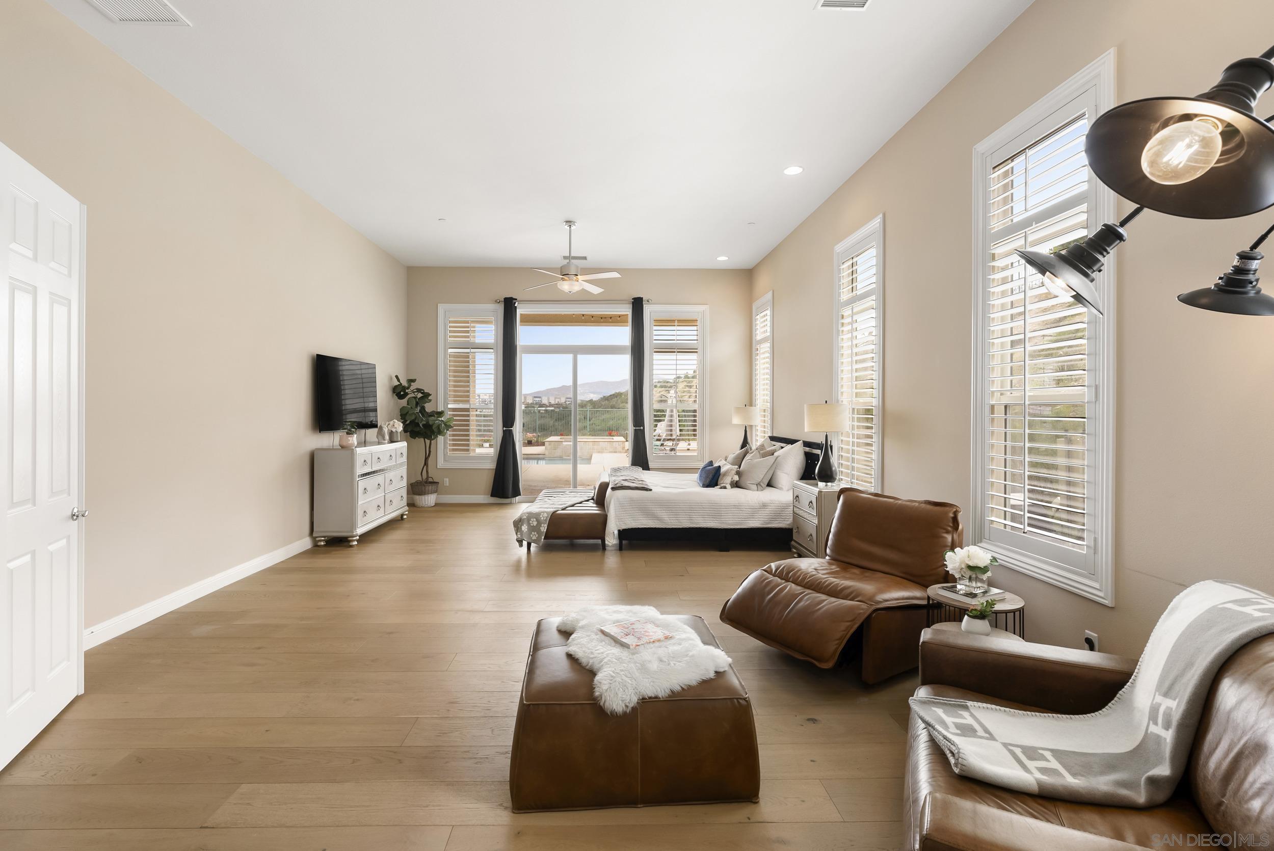 Detail Gallery Image 25 of 62 For 11753  Big Canyon Ln, San Diego,  CA 92131 - 5 Beds | 4/1 Baths