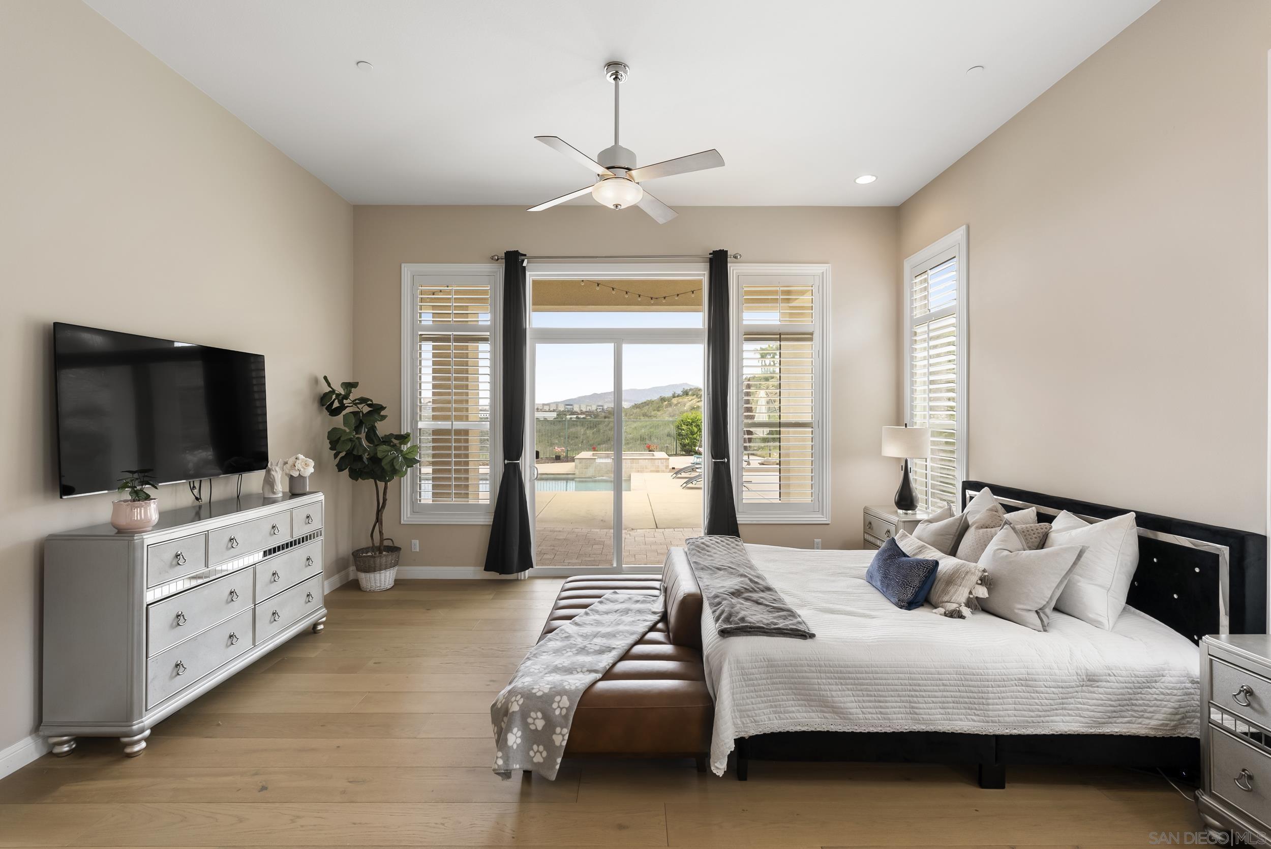 Detail Gallery Image 26 of 62 For 11753  Big Canyon Ln, San Diego,  CA 92131 - 5 Beds | 4/1 Baths