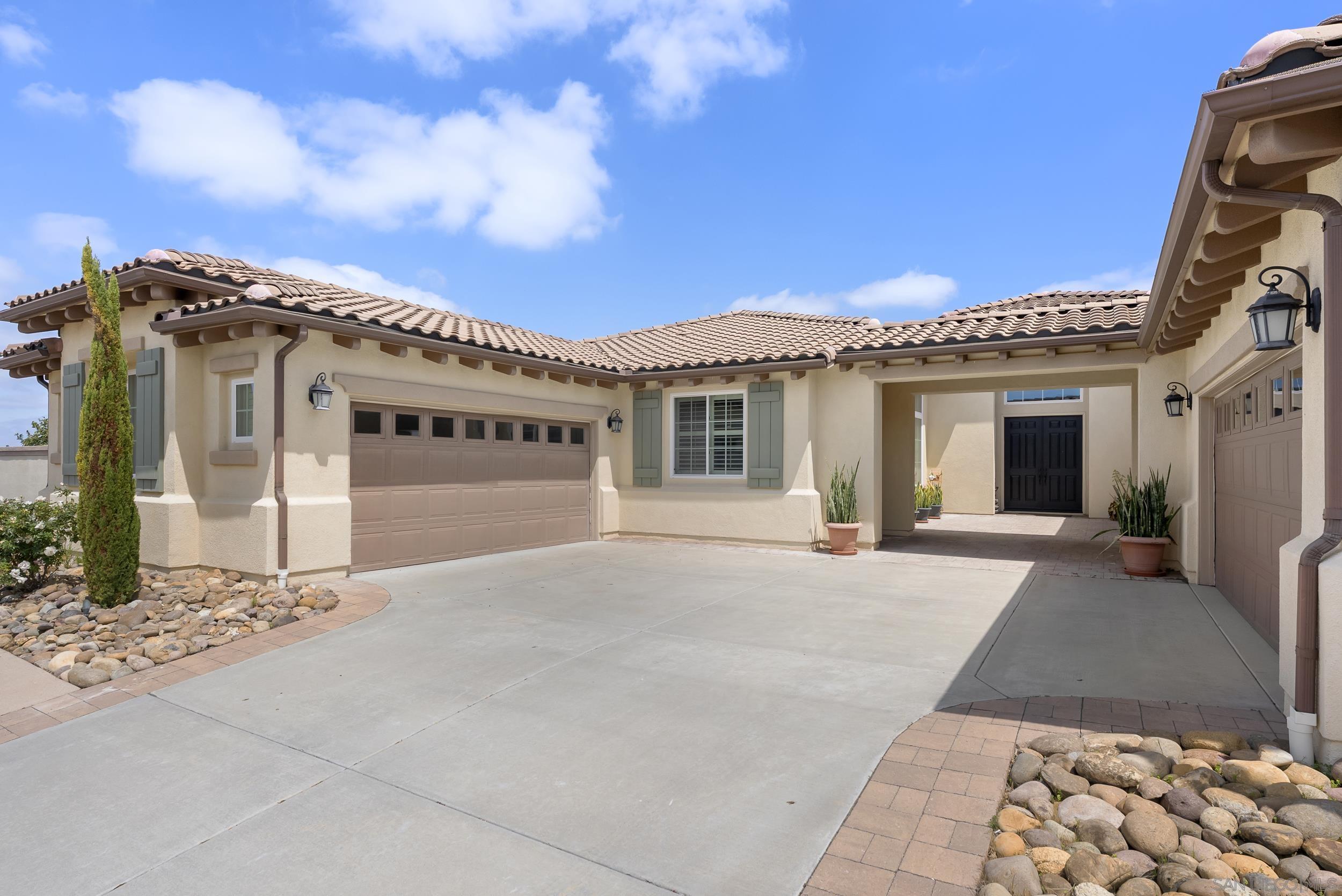 Detail Gallery Image 4 of 62 For 11753  Big Canyon Ln, San Diego,  CA 92131 - 5 Beds | 4/1 Baths