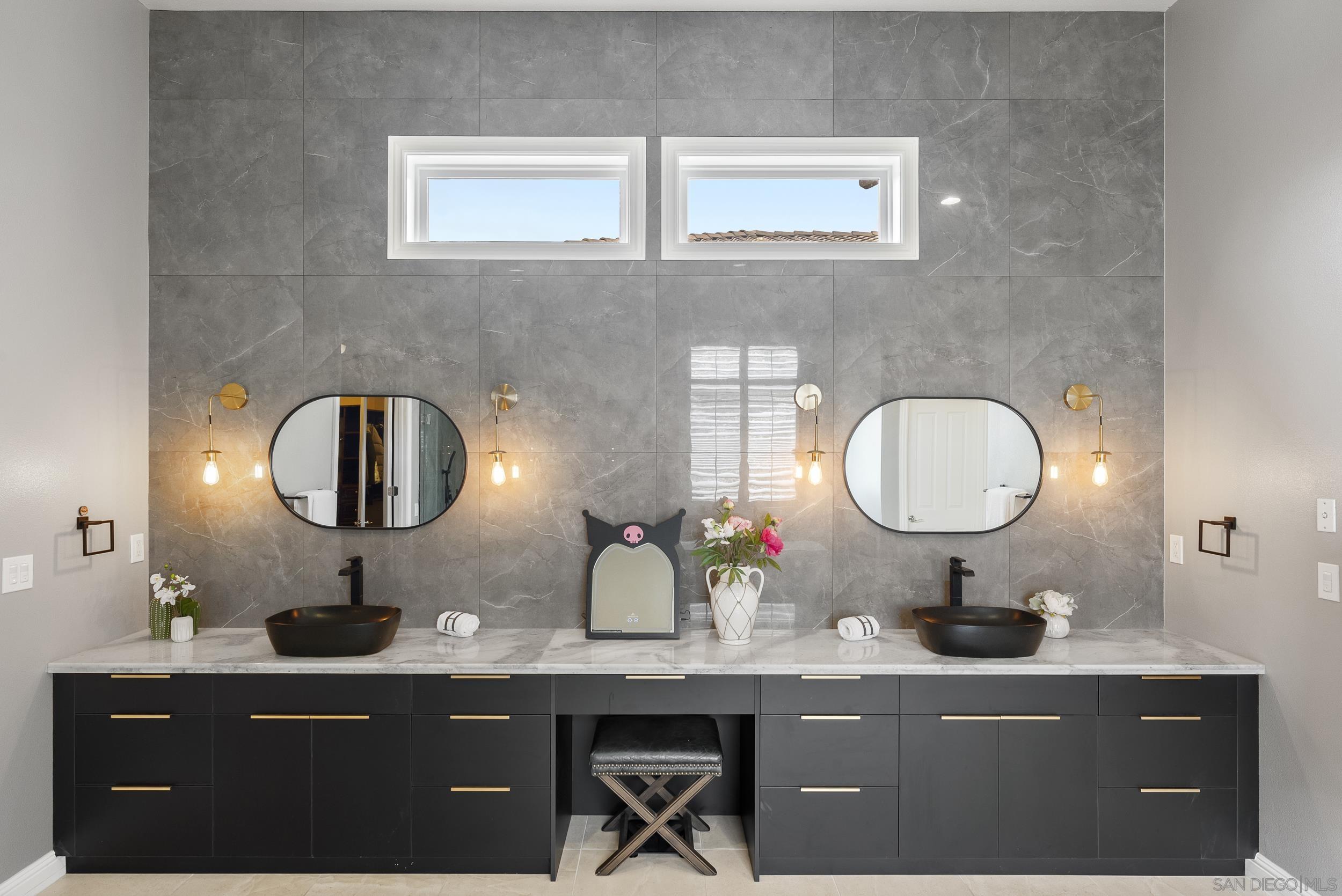 Detail Gallery Image 32 of 62 For 11753  Big Canyon Ln, San Diego,  CA 92131 - 5 Beds | 4/1 Baths