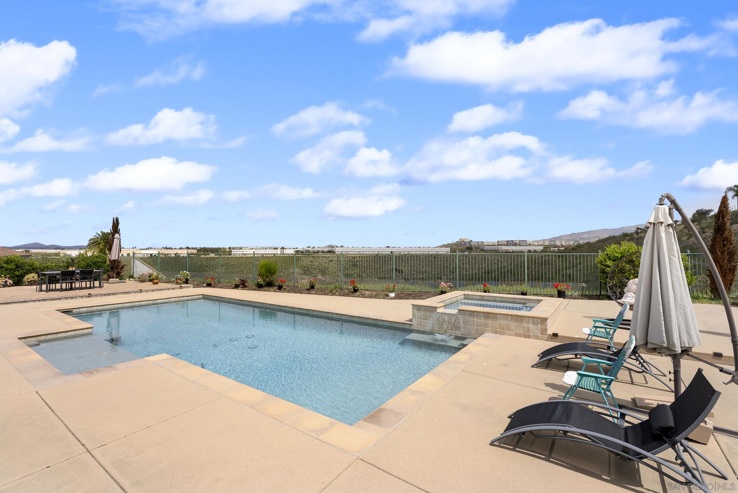 Detail Gallery Image 46 of 62 For 11753  Big Canyon Ln, San Diego,  CA 92131 - 5 Beds | 4/1 Baths