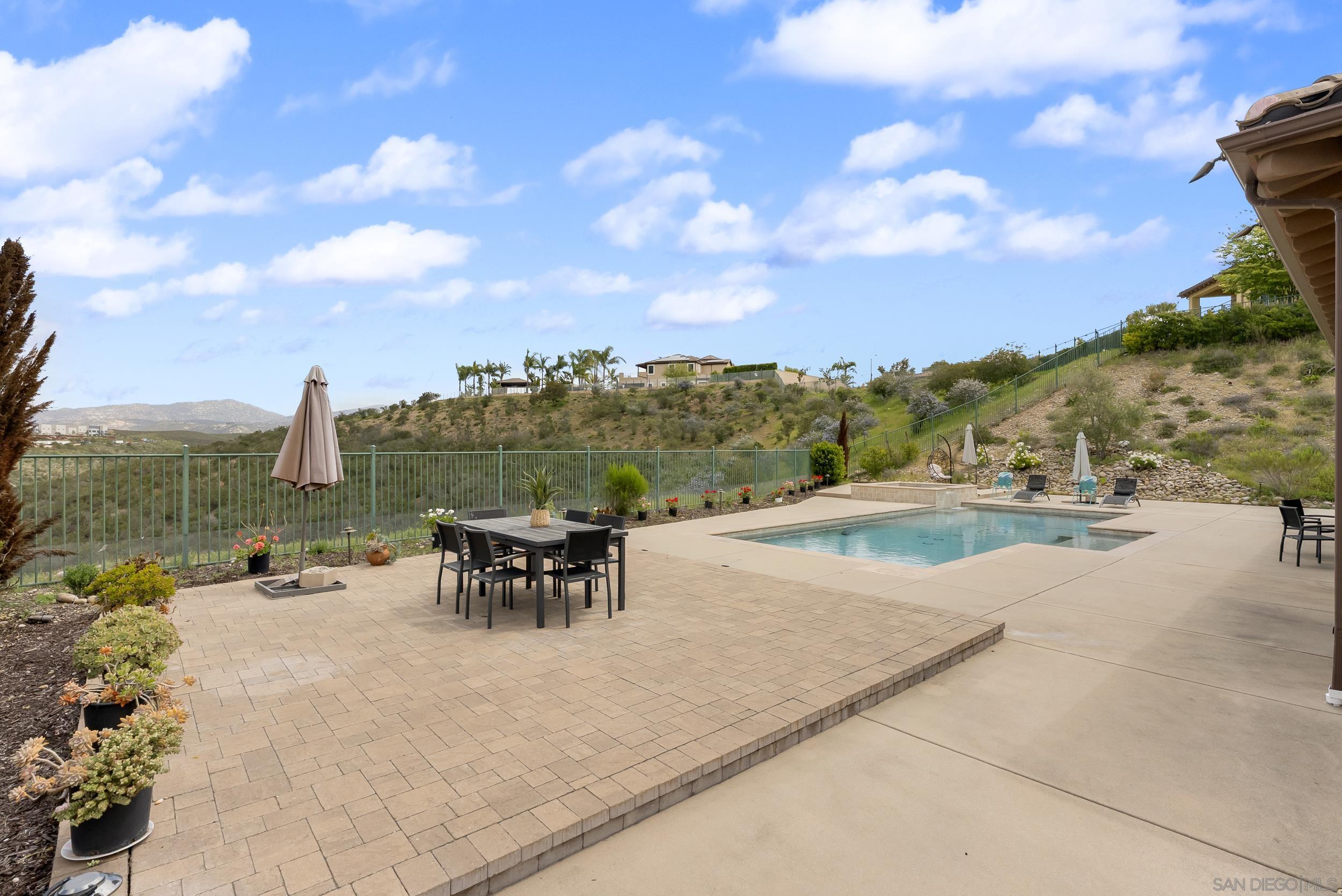 Detail Gallery Image 49 of 62 For 11753  Big Canyon Ln, San Diego,  CA 92131 - 5 Beds | 4/1 Baths