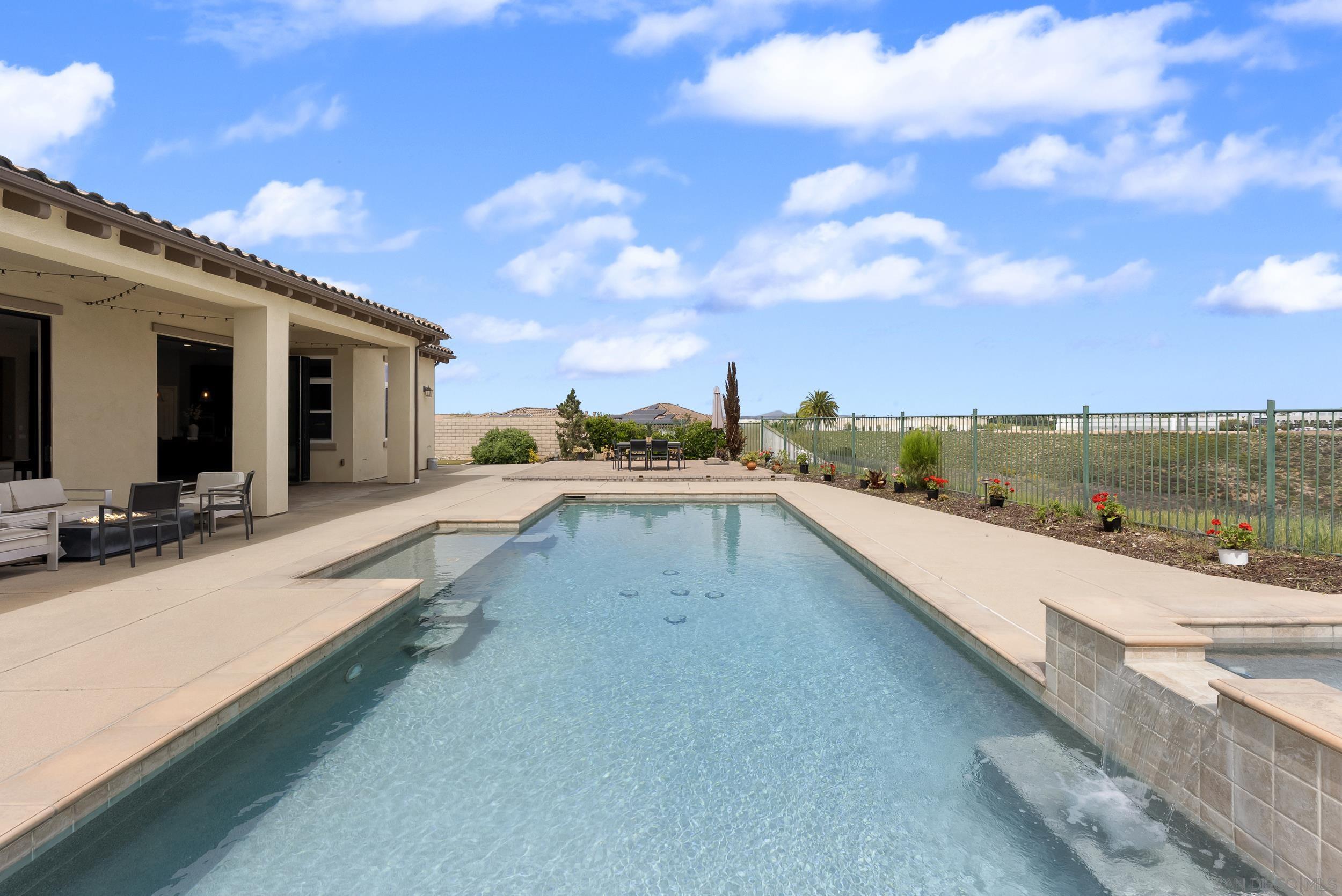 Detail Gallery Image 53 of 62 For 11753  Big Canyon Ln, San Diego,  CA 92131 - 5 Beds | 4/1 Baths