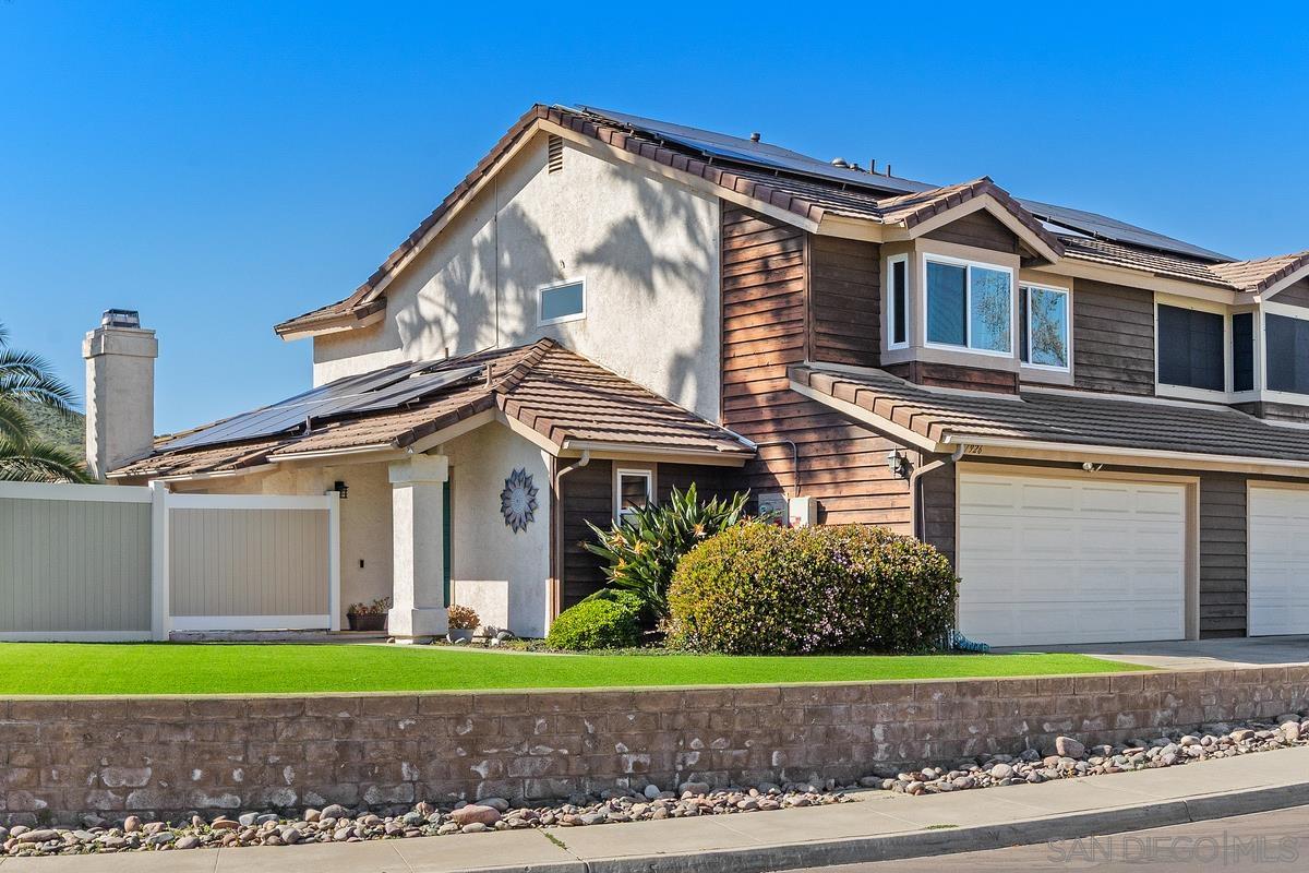 Detail Gallery Image 2 of 35 For 17926  Cassia Pl, San Diego,  CA 92127 - 3 Beds | 2/1 Baths