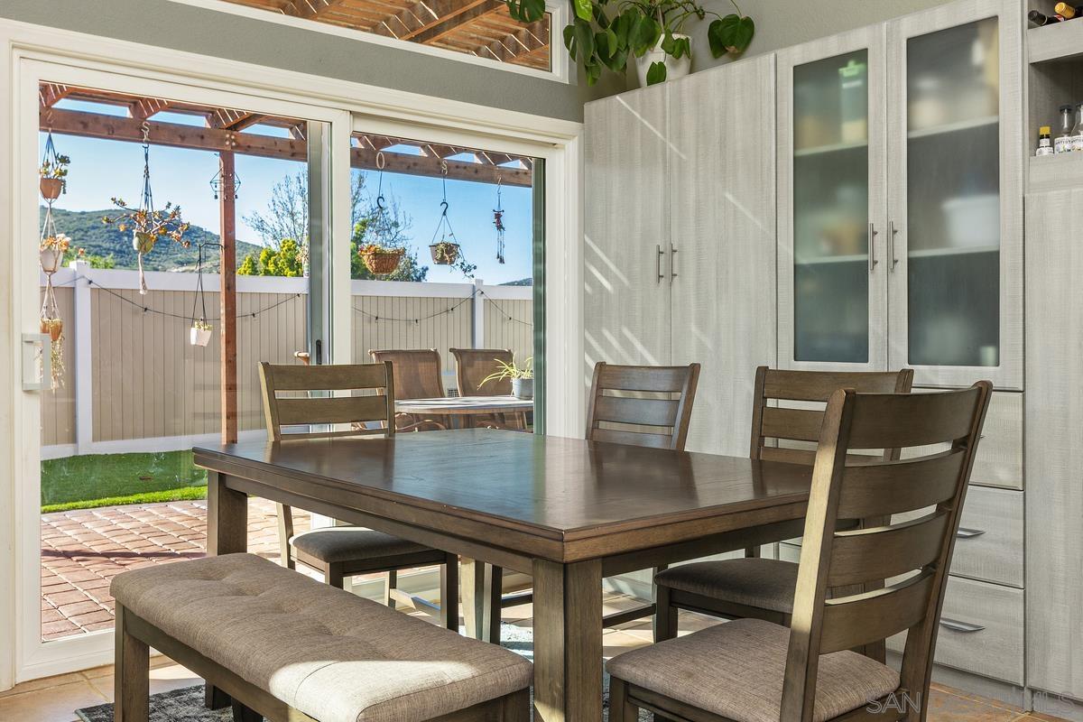 Detail Gallery Image 13 of 35 For 17926  Cassia Pl, San Diego,  CA 92127 - 3 Beds | 2/1 Baths