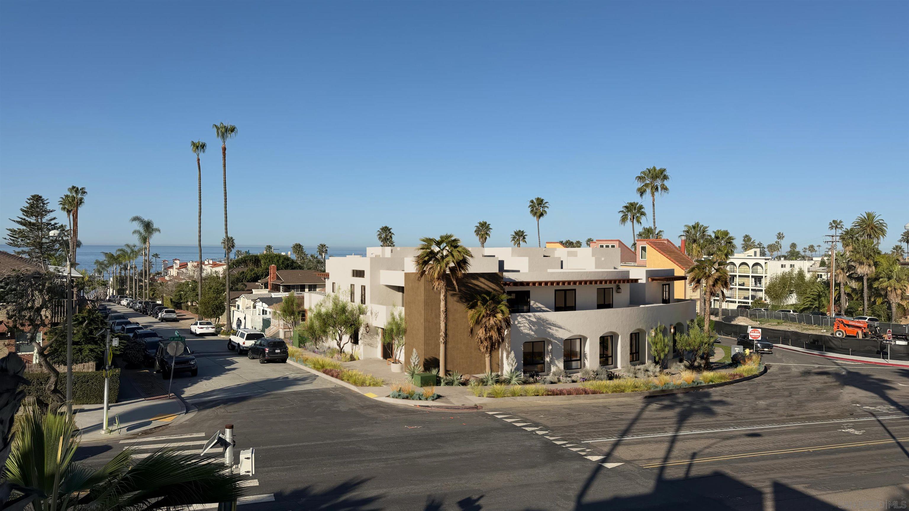 Detail Gallery Image 4 of 23 For 6710  La Jolla Blvd  #101,  La Jolla,  CA 92037 - 3 Beds | 2/1 Baths