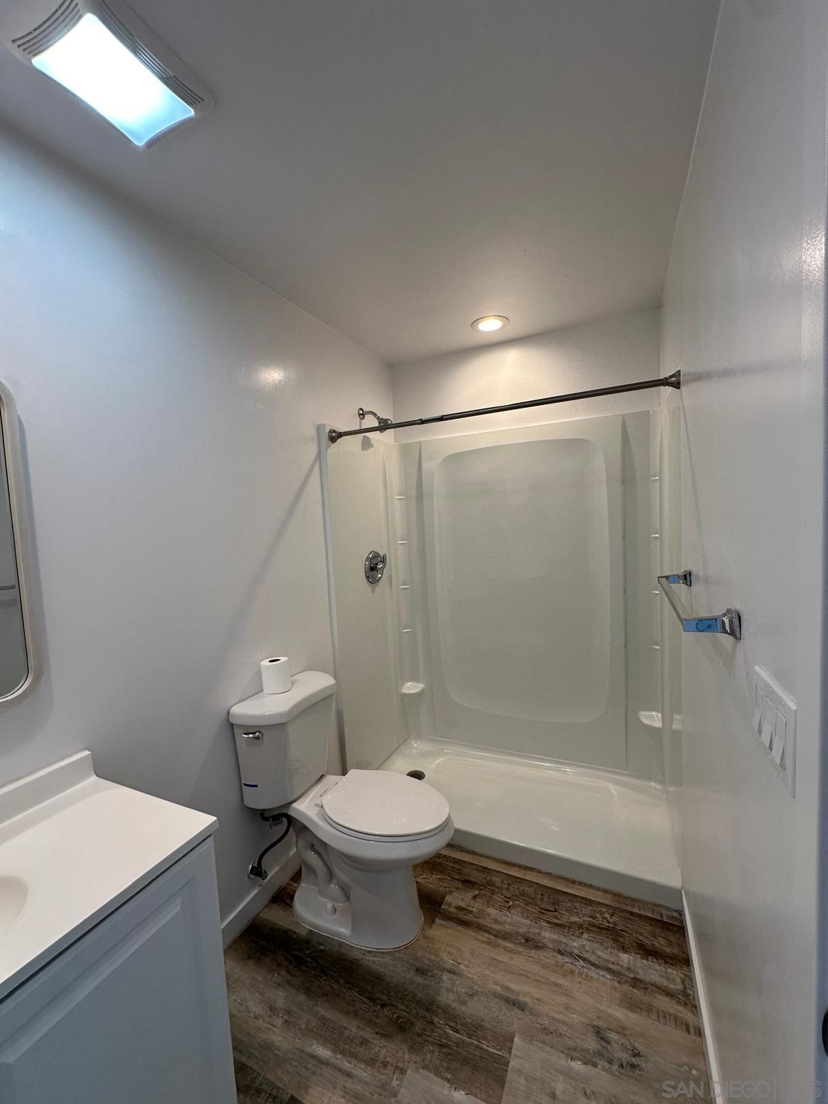 Detail Gallery Image 8 of 10 For 4462  32nd, San Diego,  CA 92116 - 2 Beds | 2 Baths