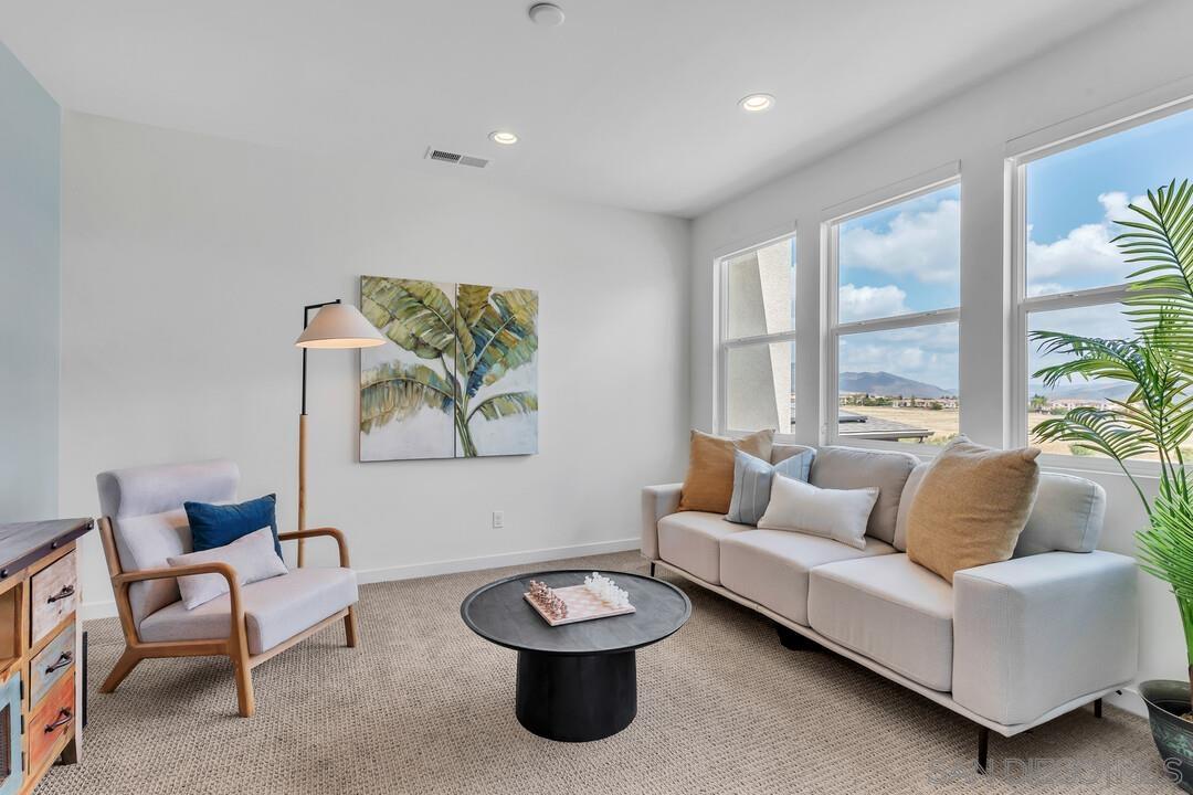 Detail Gallery Image 29 of 46 For 2344  Element Way, Chula Vista,  CA 91915 - 4 Beds | 3/1 Baths