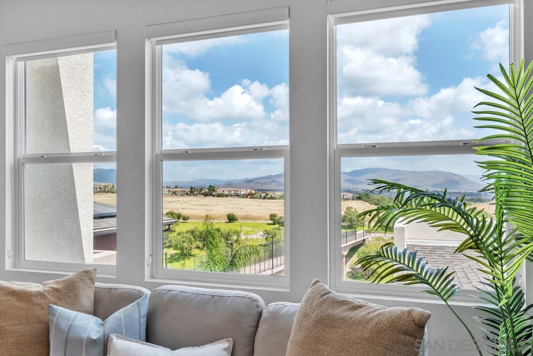 Detail Gallery Image 30 of 46 For 2344  Element Way, Chula Vista,  CA 91915 - 4 Beds | 3/1 Baths