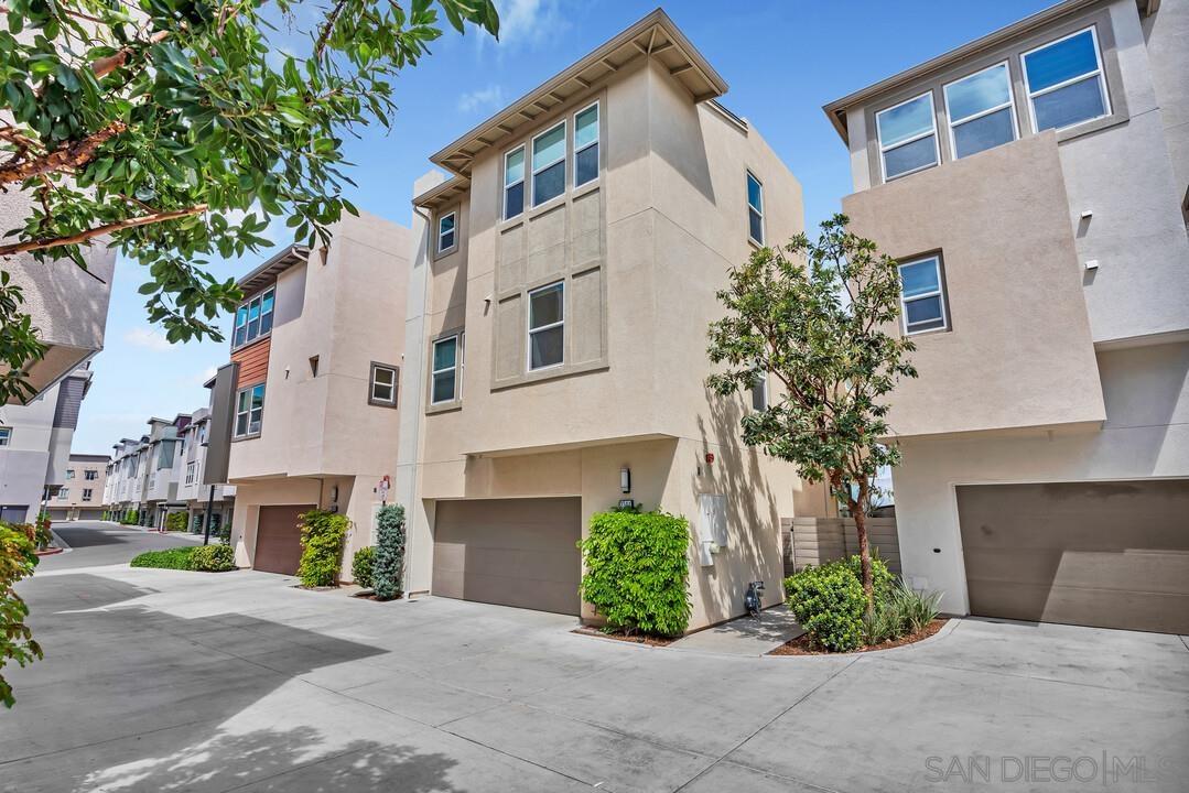 Detail Gallery Image 35 of 46 For 2344  Element Way, Chula Vista,  CA 91915 - 4 Beds | 3/1 Baths