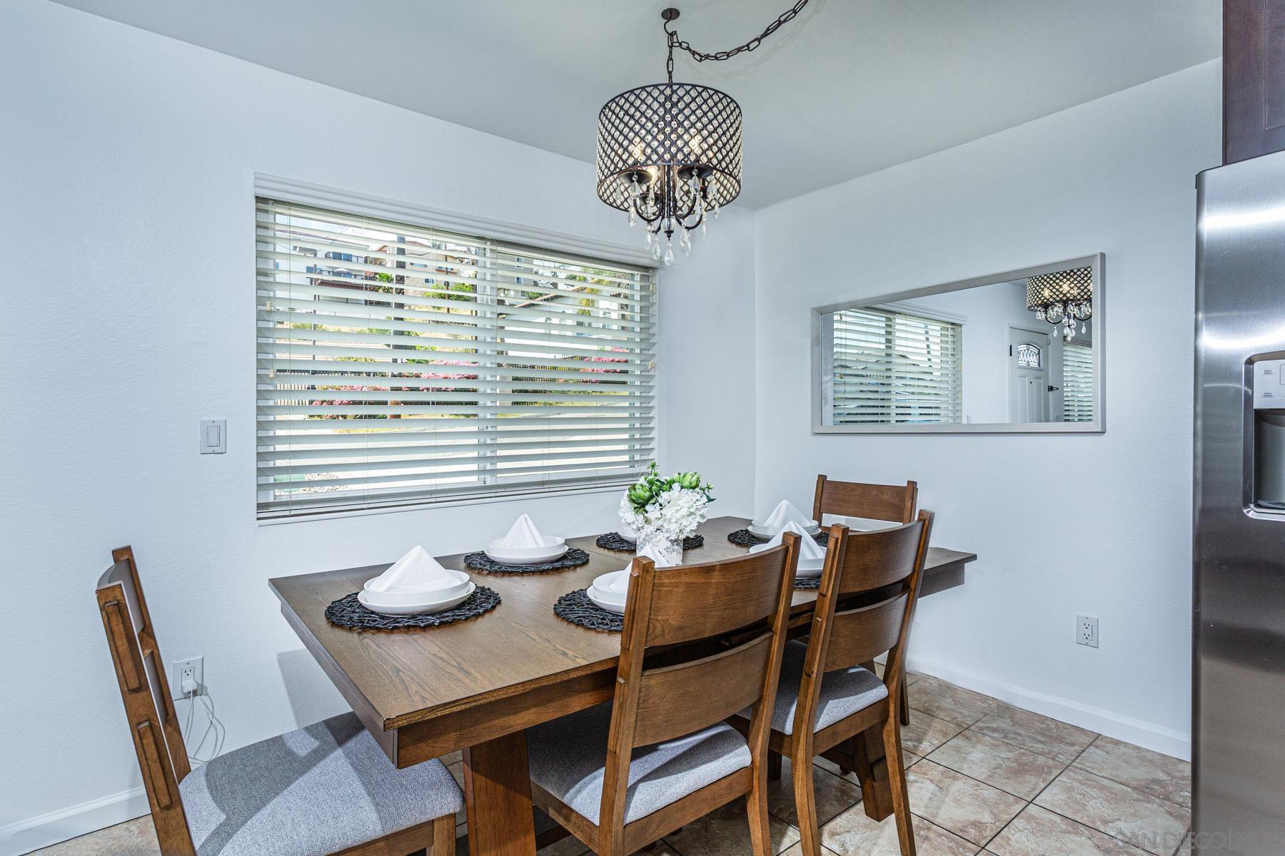 Detail Gallery Image 11 of 37 For 1307  Buena Vista, Spring Valley,  CA 91977 - 4 Beds | 2 Baths