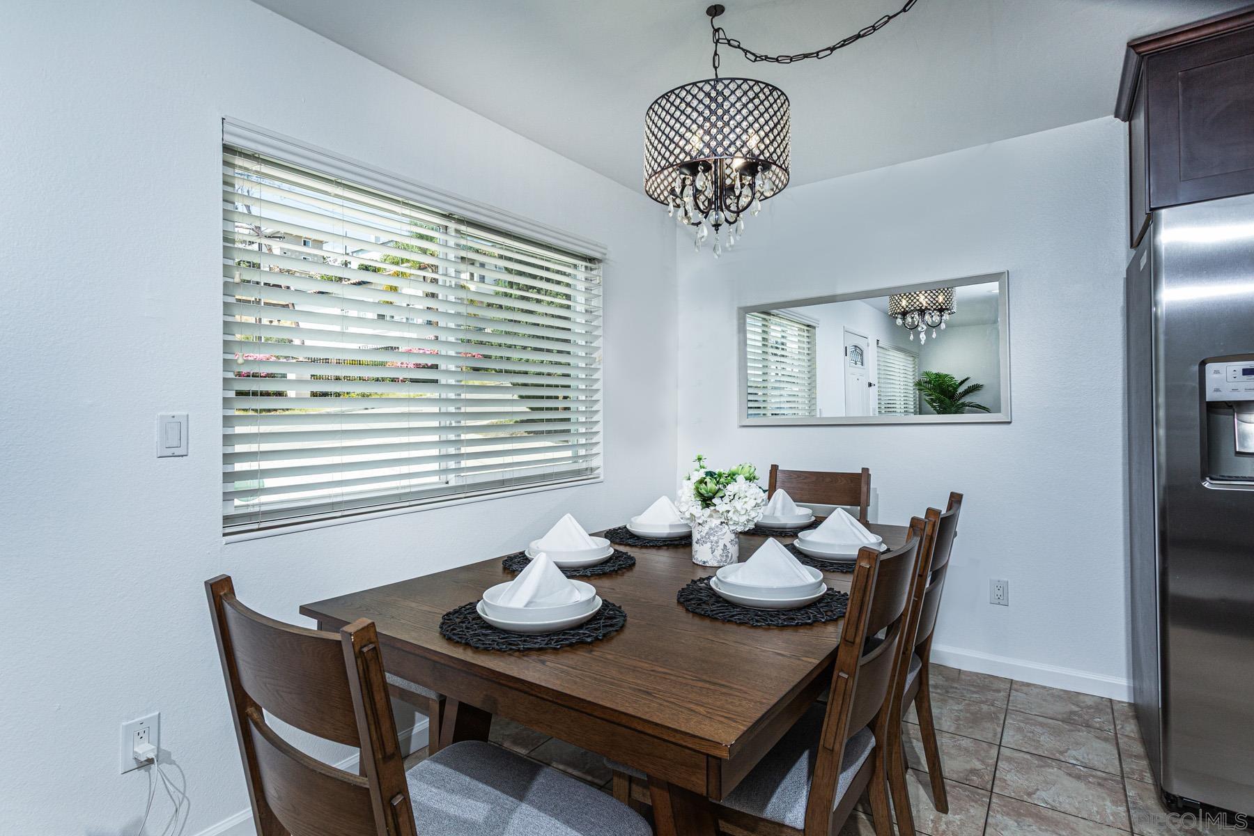 Detail Gallery Image 13 of 37 For 1307  Buena Vista, Spring Valley,  CA 91977 - 4 Beds | 2 Baths