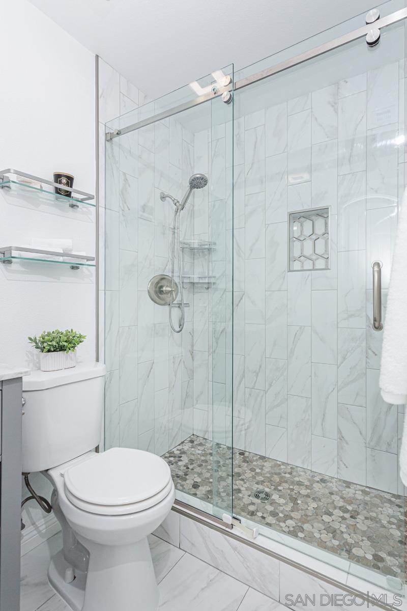 Detail Gallery Image 18 of 37 For 1307  Buena Vista, Spring Valley,  CA 91977 - 4 Beds | 2 Baths