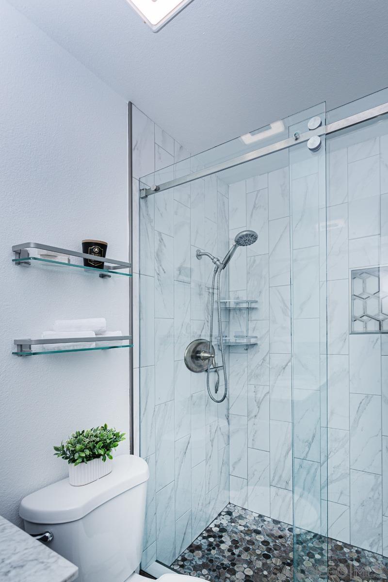 Detail Gallery Image 19 of 37 For 1307  Buena Vista, Spring Valley,  CA 91977 - 4 Beds | 2 Baths