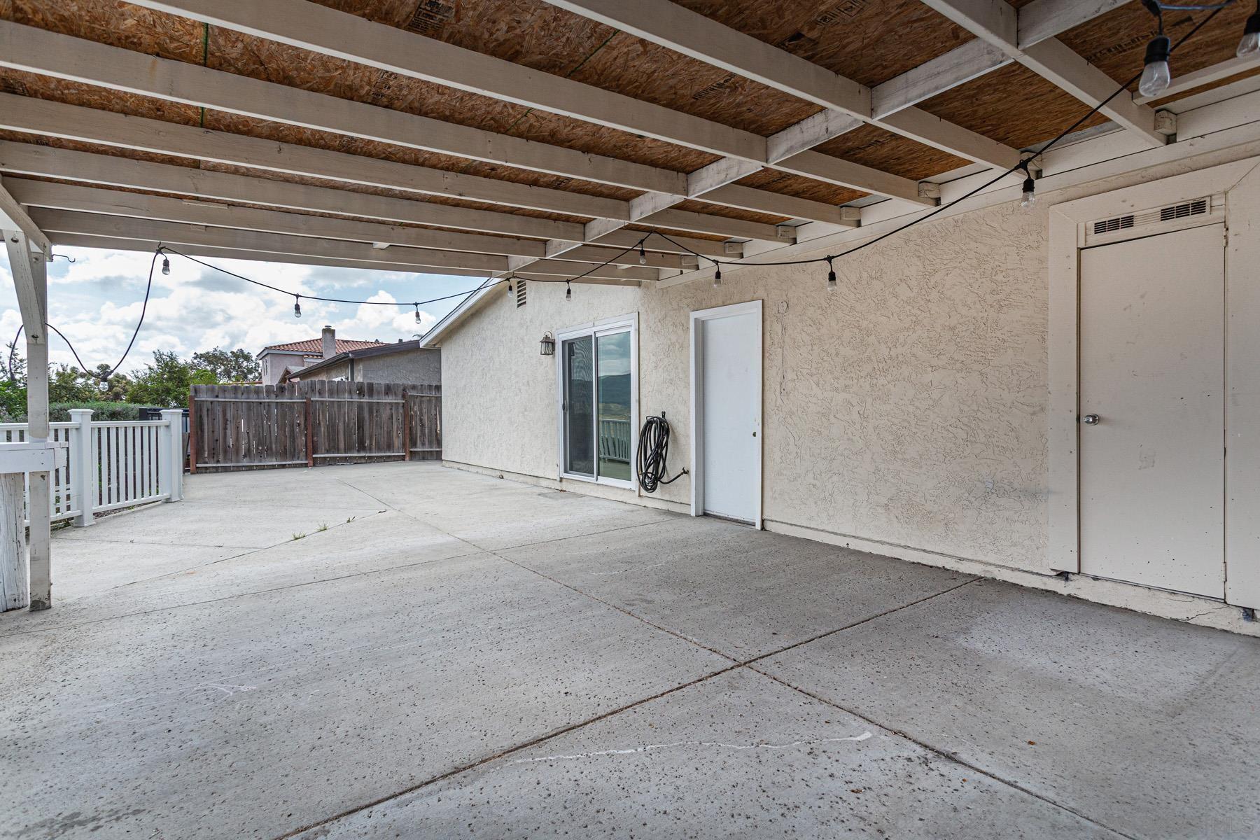 Detail Gallery Image 32 of 37 For 1307  Buena Vista, Spring Valley,  CA 91977 - 4 Beds | 2 Baths