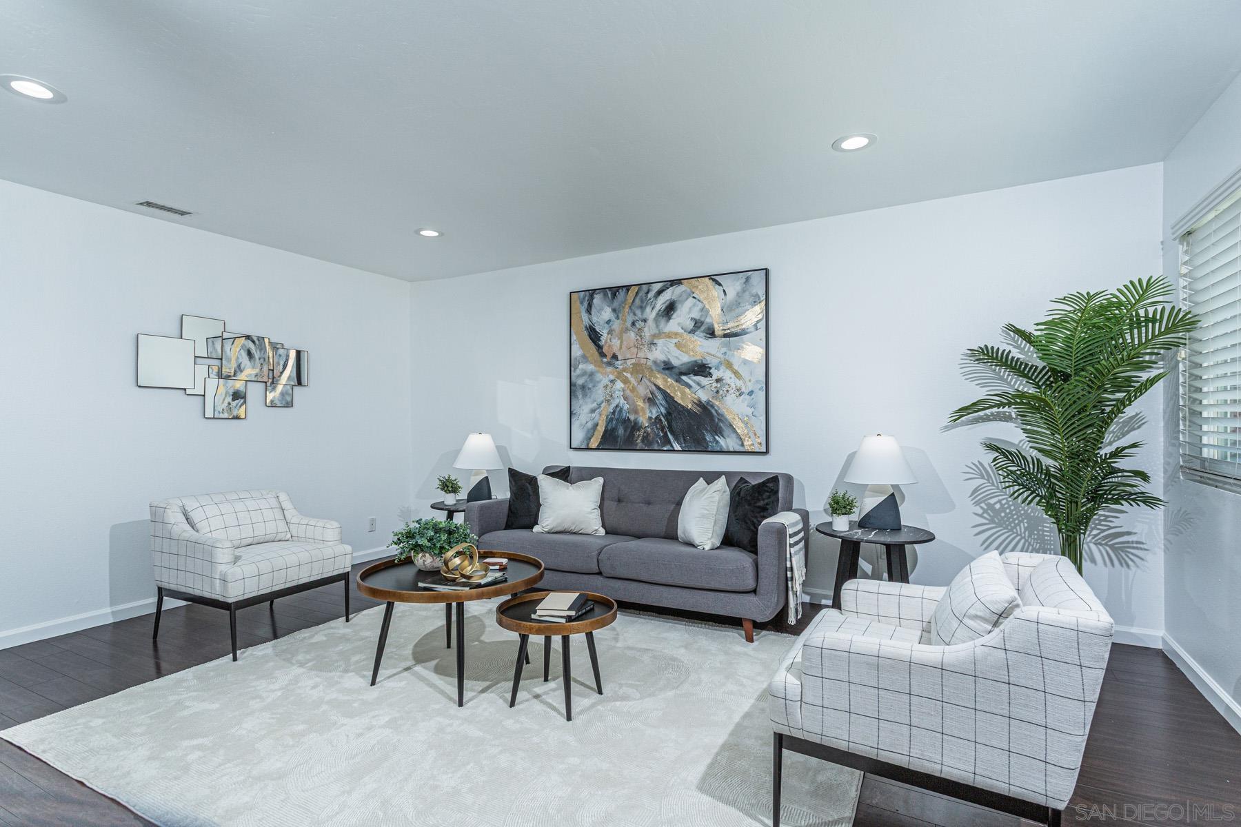 Detail Gallery Image 5 of 37 For 1307  Buena Vista, Spring Valley,  CA 91977 - 4 Beds | 2 Baths