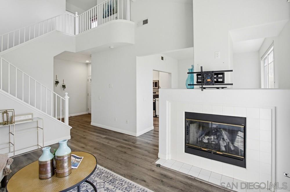 Detail Gallery Image 11 of 46 For 12466  Ruette Alliante, San Diego,  CA 92130 - 2 Beds | 2/1 Baths