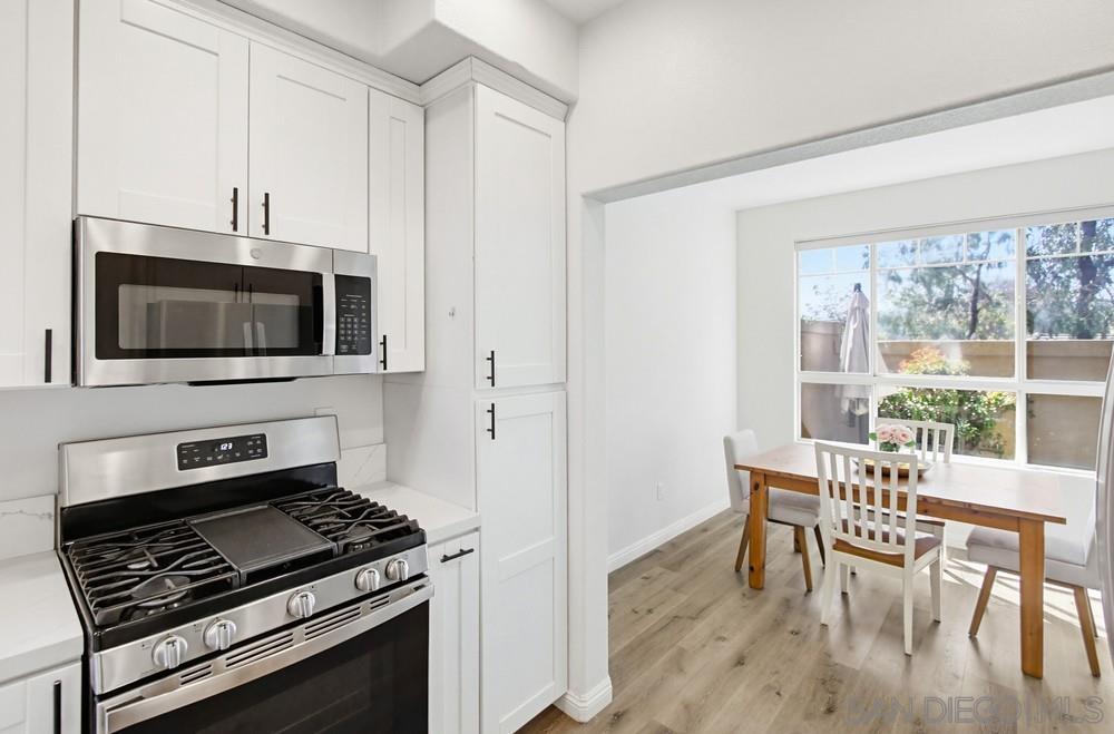 Detail Gallery Image 18 of 46 For 12466  Ruette Alliante, San Diego,  CA 92130 - 2 Beds | 2/1 Baths