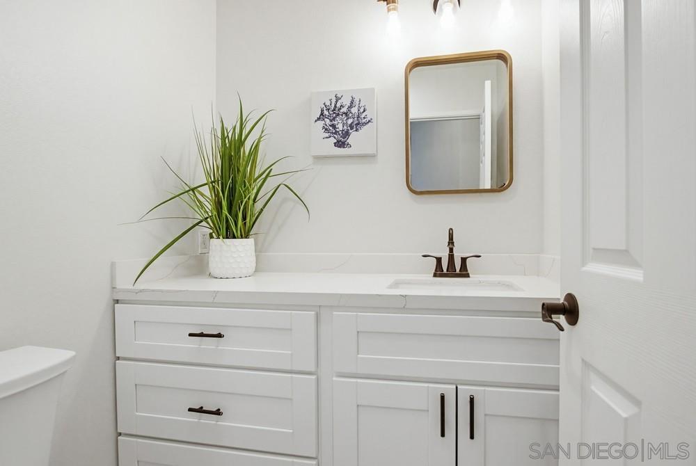 Detail Gallery Image 20 of 46 For 12466  Ruette Alliante, San Diego,  CA 92130 - 2 Beds | 2/1 Baths