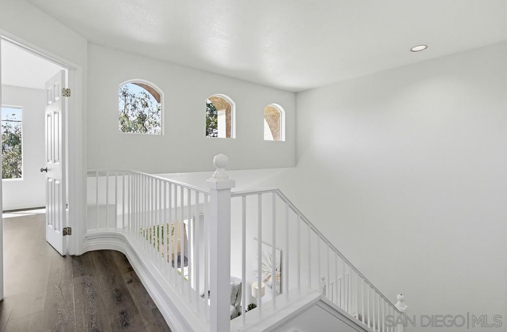 Detail Gallery Image 23 of 46 For 12466  Ruette Alliante, San Diego,  CA 92130 - 2 Beds | 2/1 Baths