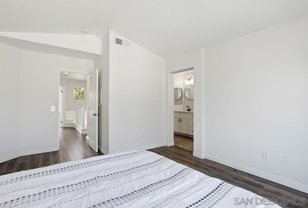 Detail Gallery Image 29 of 46 For 12466  Ruette Alliante, San Diego,  CA 92130 - 2 Beds | 2/1 Baths