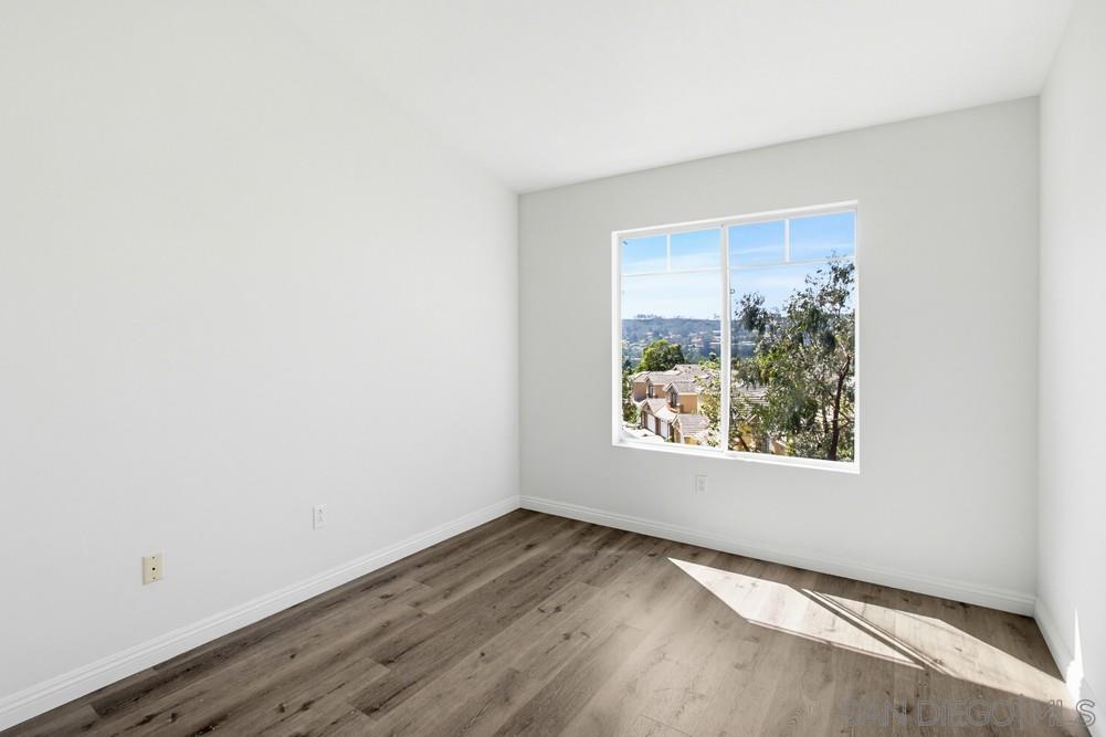Detail Gallery Image 35 of 46 For 12466  Ruette Alliante, San Diego,  CA 92130 - 2 Beds | 2/1 Baths