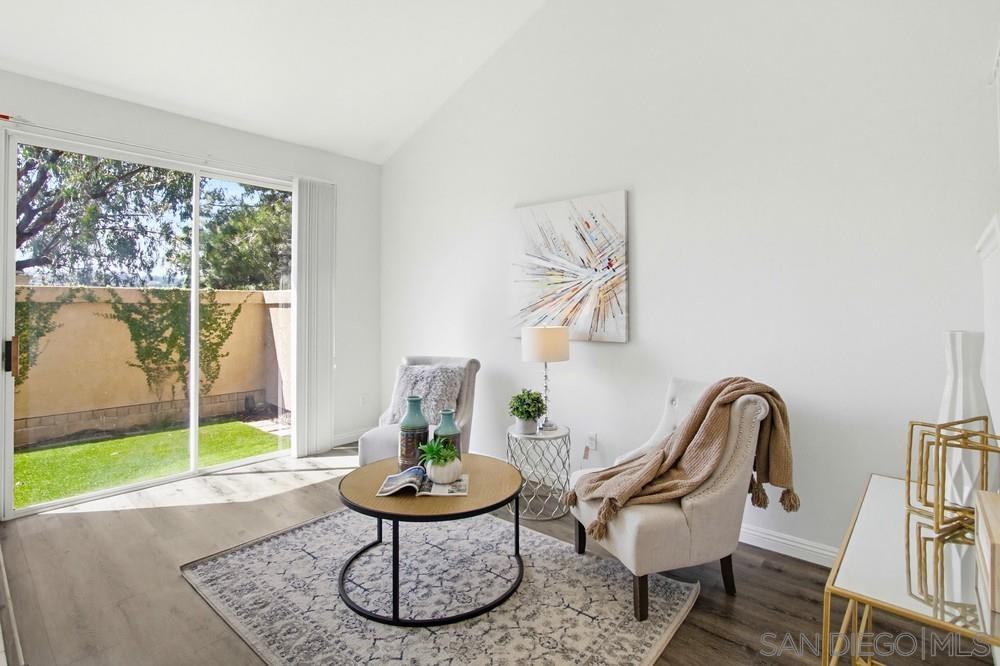 Detail Gallery Image 7 of 46 For 12466  Ruette Alliante, San Diego,  CA 92130 - 2 Beds | 2/1 Baths