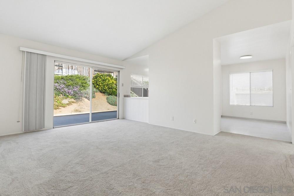 Detail Gallery Image 13 of 38 For 12878  Elmfield Lane, Poway,  CA 92064 - 4 Beds | 2 Baths