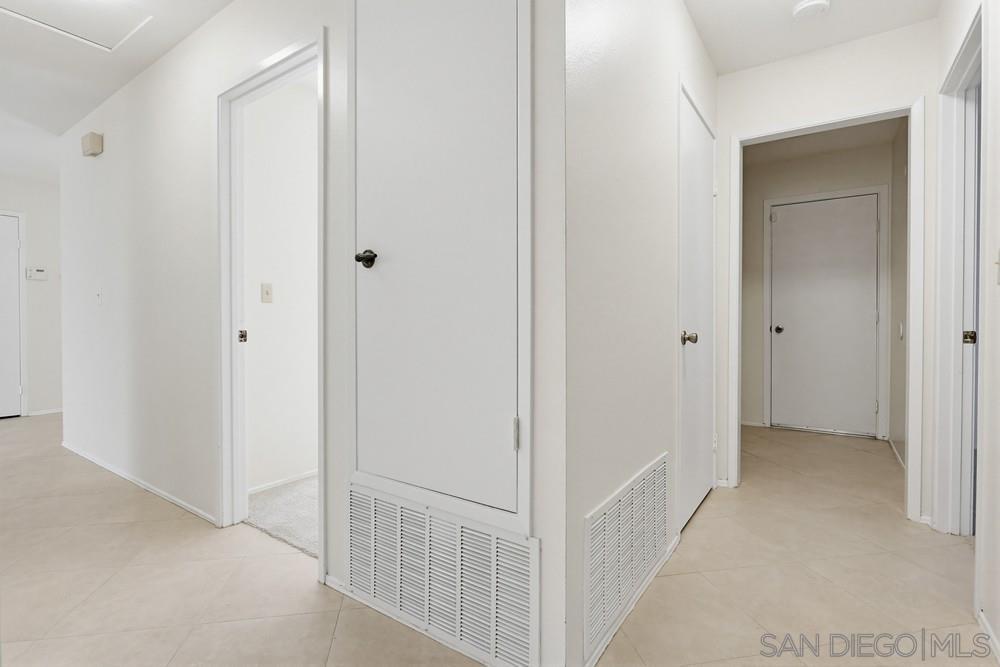 Detail Gallery Image 15 of 38 For 12878  Elmfield Lane, Poway,  CA 92064 - 4 Beds | 2 Baths