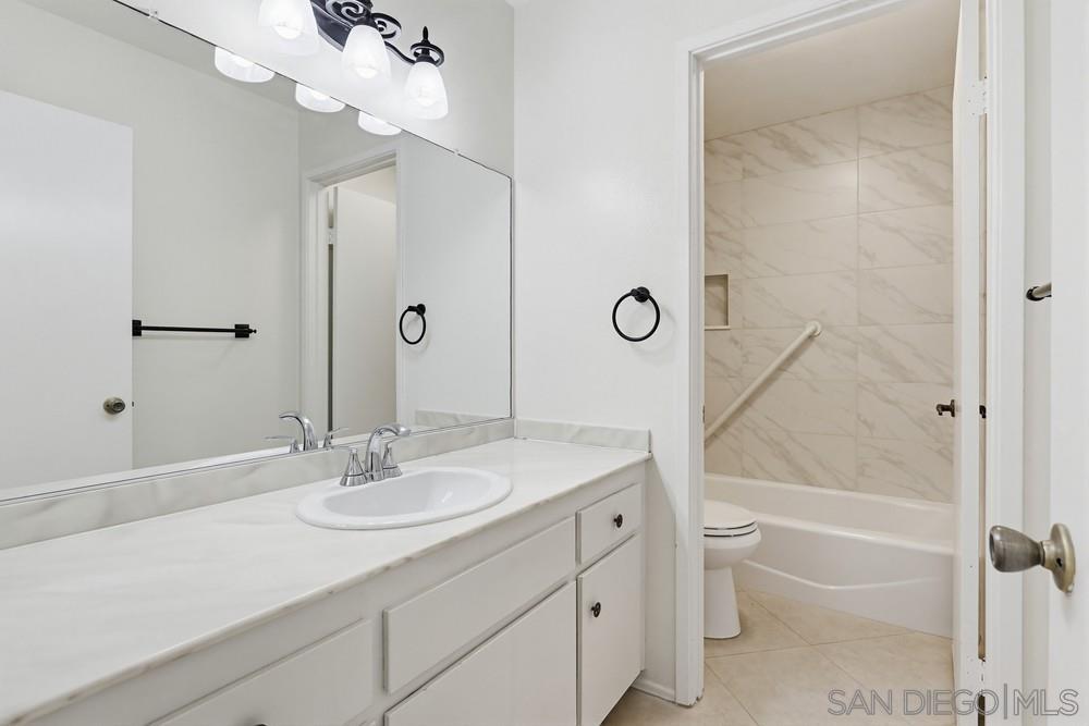 Detail Gallery Image 16 of 38 For 12878  Elmfield Lane, Poway,  CA 92064 - 4 Beds | 2 Baths