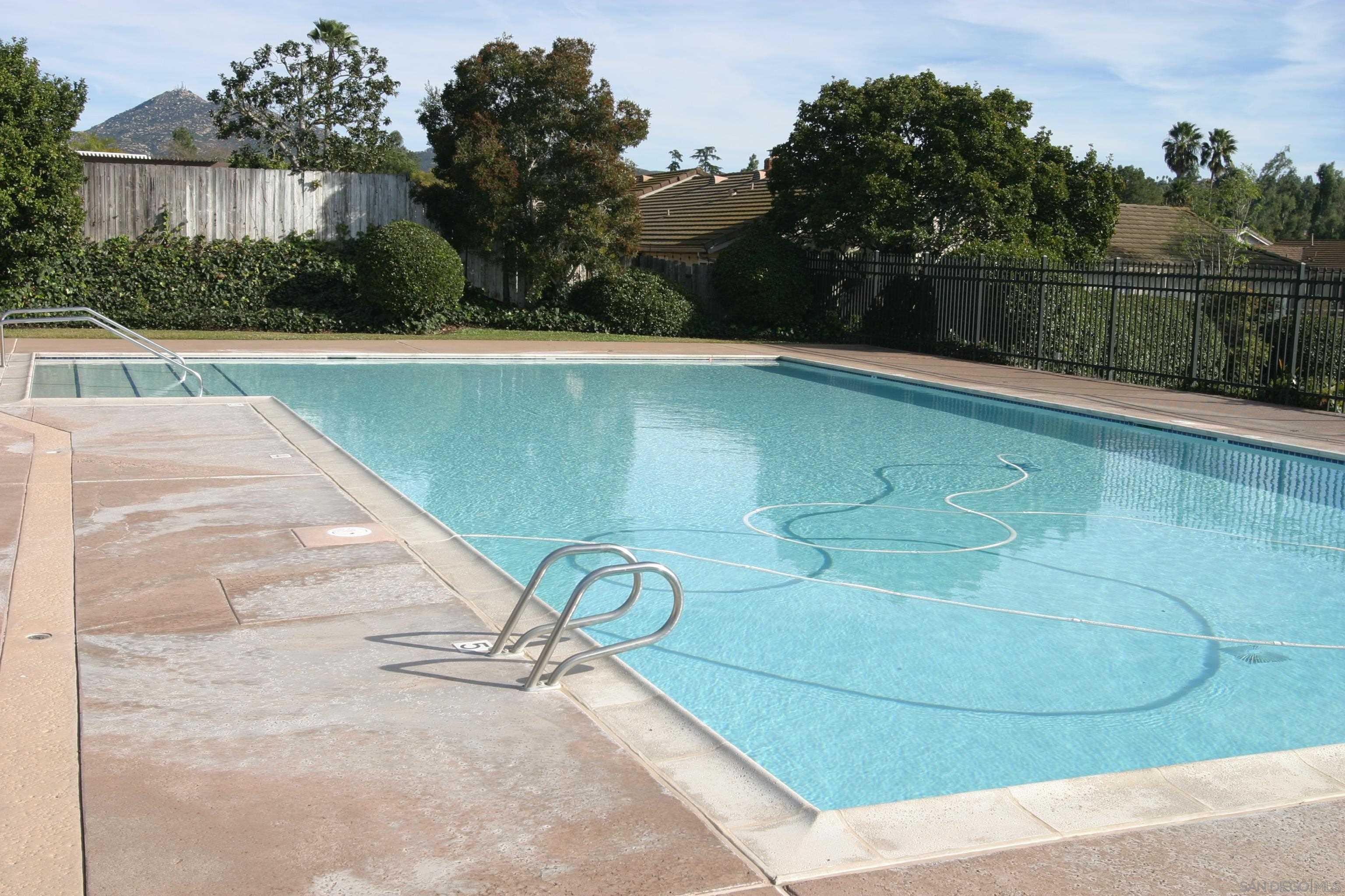 Detail Gallery Image 35 of 38 For 12878  Elmfield Lane, Poway,  CA 92064 - 4 Beds | 2 Baths