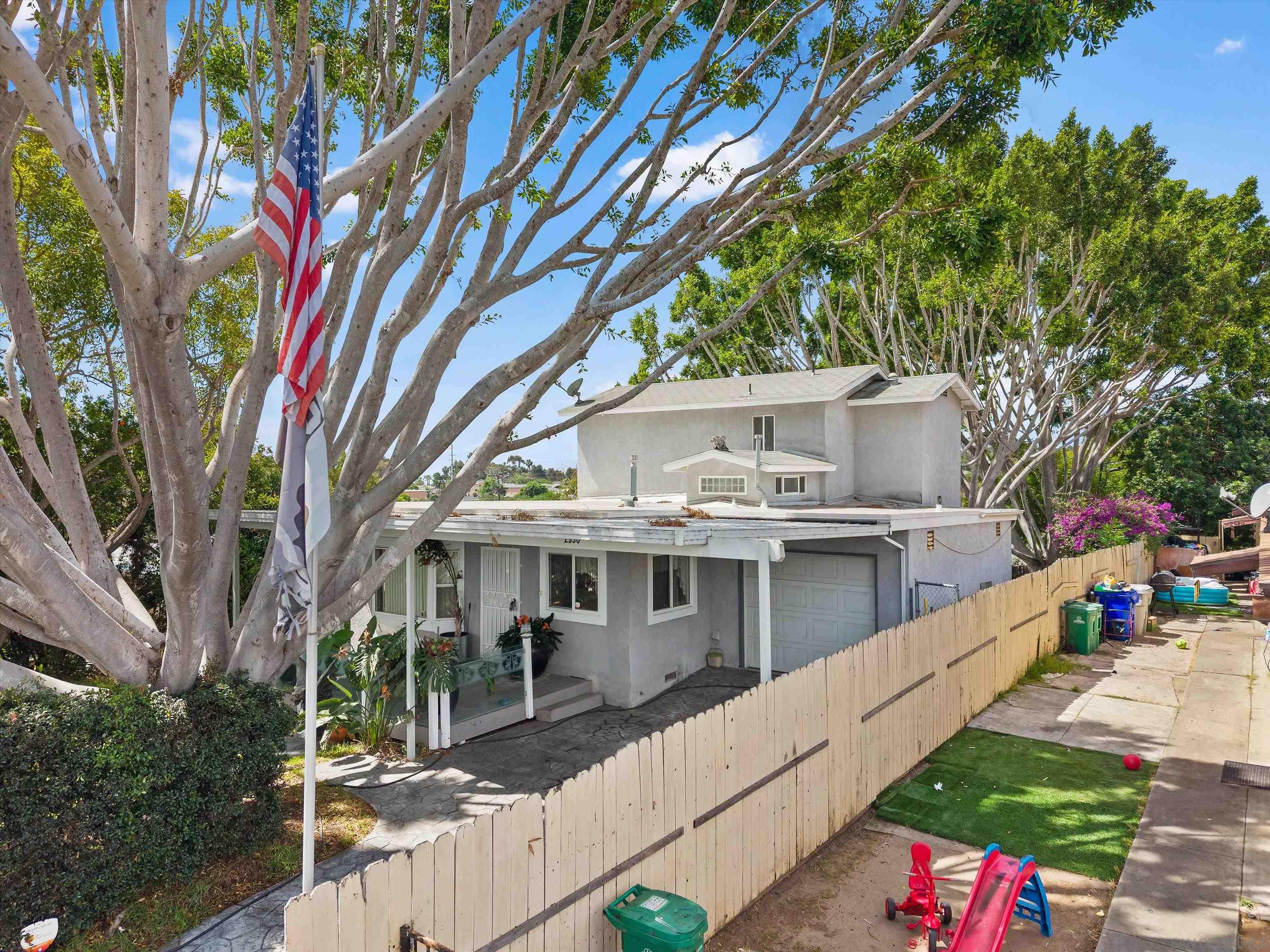 Detail Gallery Image 2 of 38 For 2530  44th, San Diego,  CA 92105 - 3 Beds | 2 Baths