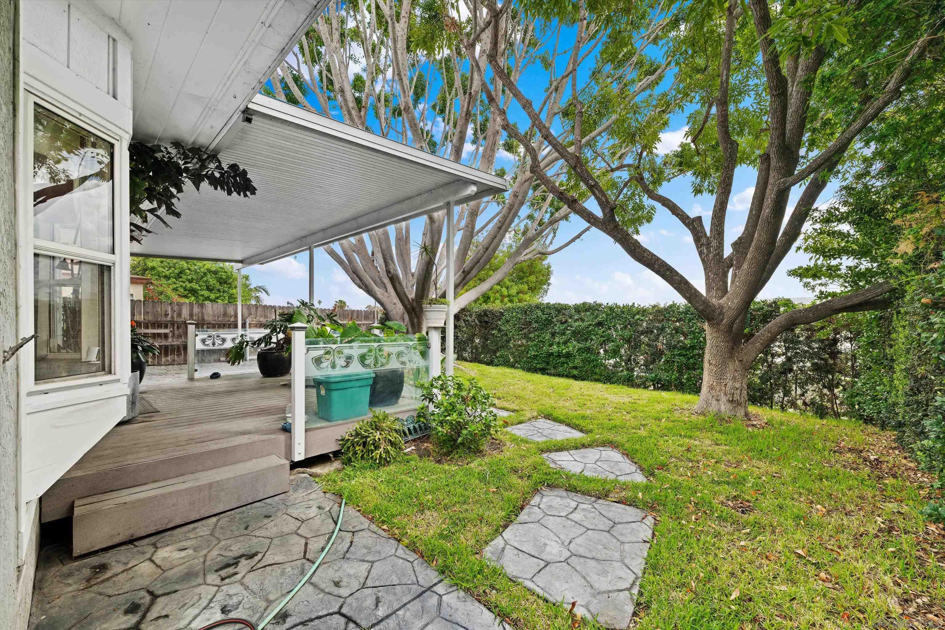 Detail Gallery Image 6 of 38 For 2530  44th, San Diego,  CA 92105 - 3 Beds | 2 Baths