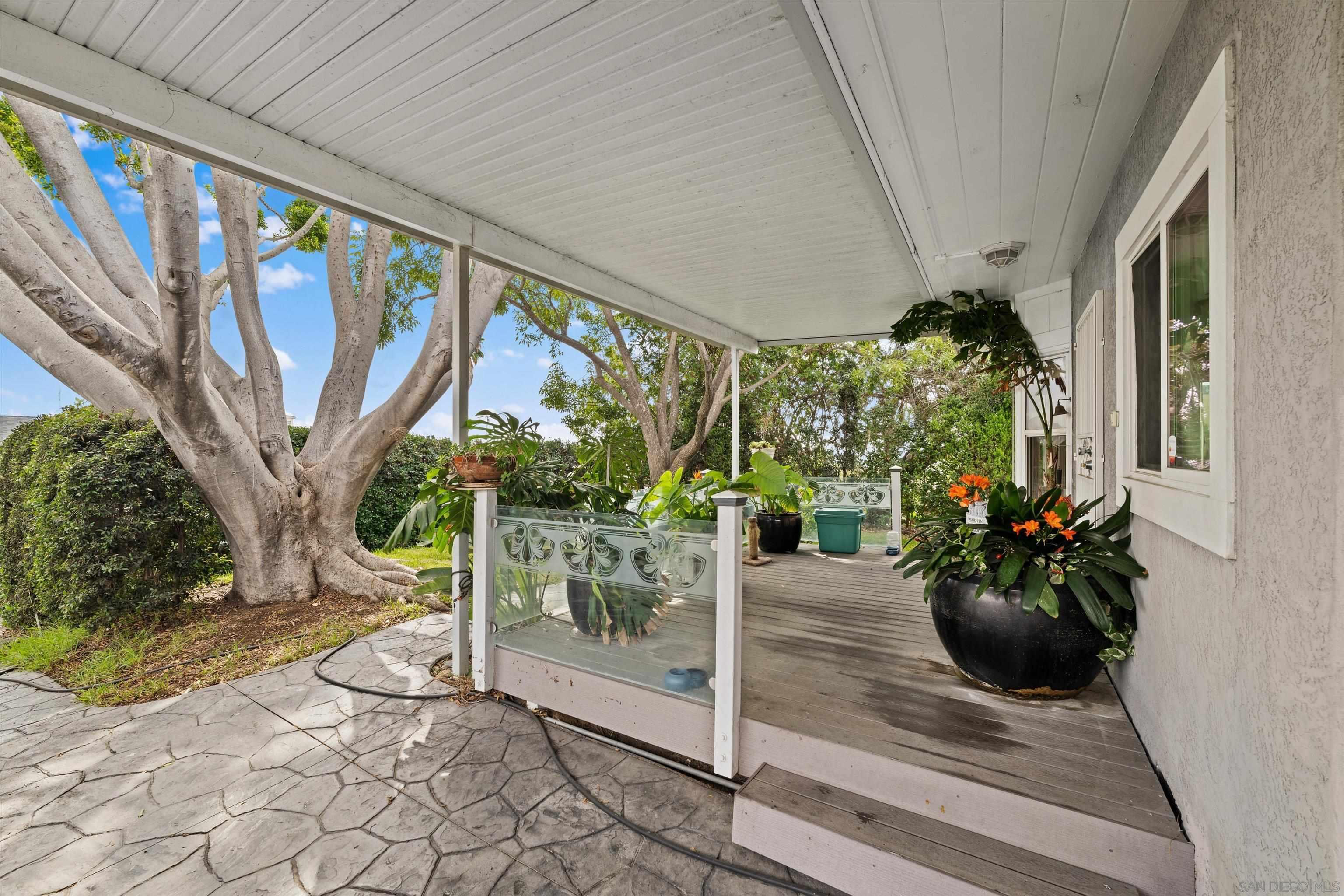 Detail Gallery Image 7 of 38 For 2530  44th, San Diego,  CA 92105 - 3 Beds | 2 Baths