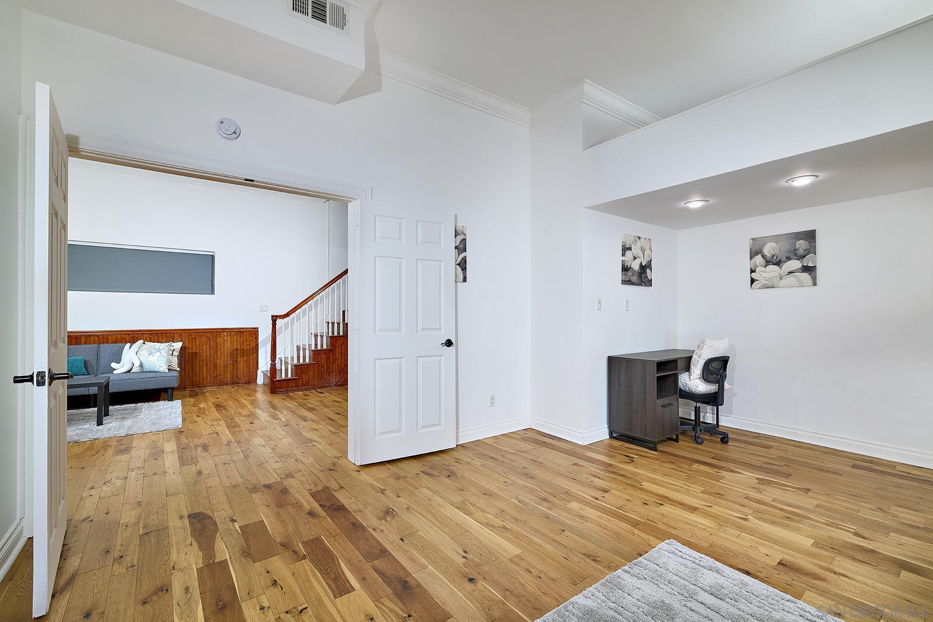 Detail Gallery Image 11 of 21 For 3550  Wawona, San Diego,  CA 92106 - 3 Beds | 2/1 Baths