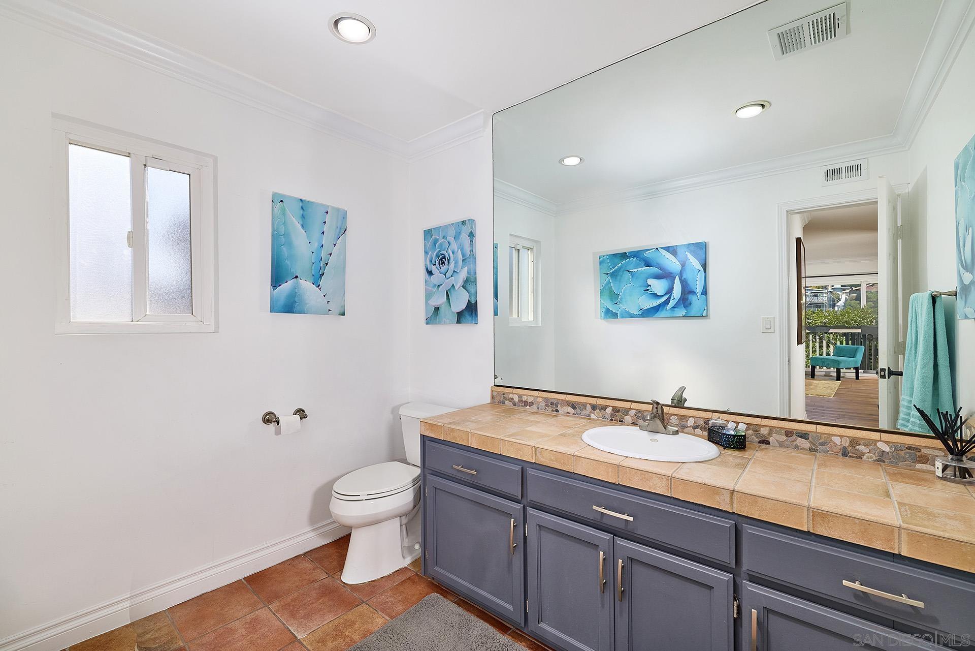 Detail Gallery Image 18 of 21 For 3550  Wawona, San Diego,  CA 92106 - 3 Beds | 2/1 Baths