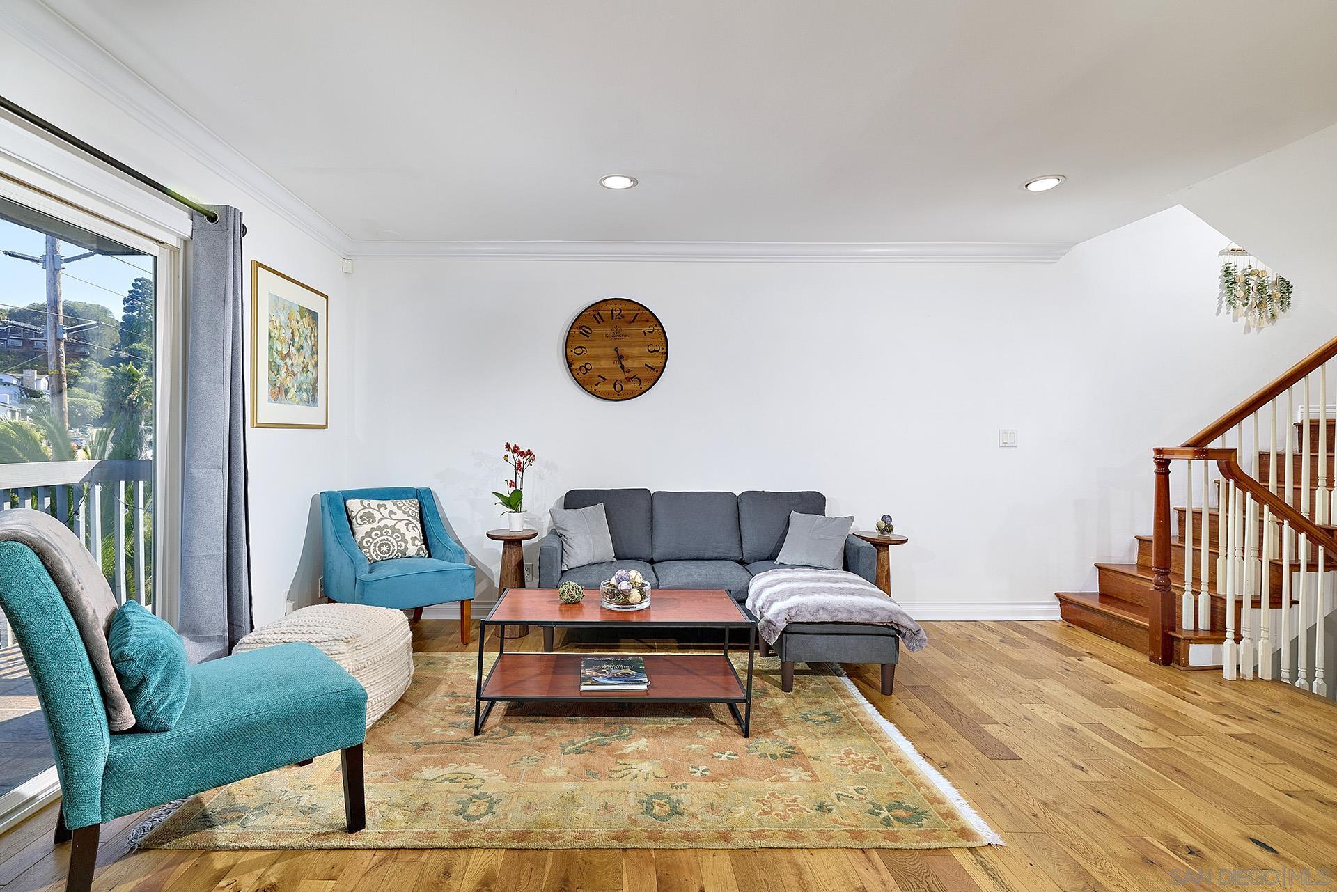 Detail Gallery Image 4 of 21 For 3550  Wawona, San Diego,  CA 92106 - 3 Beds | 2/1 Baths