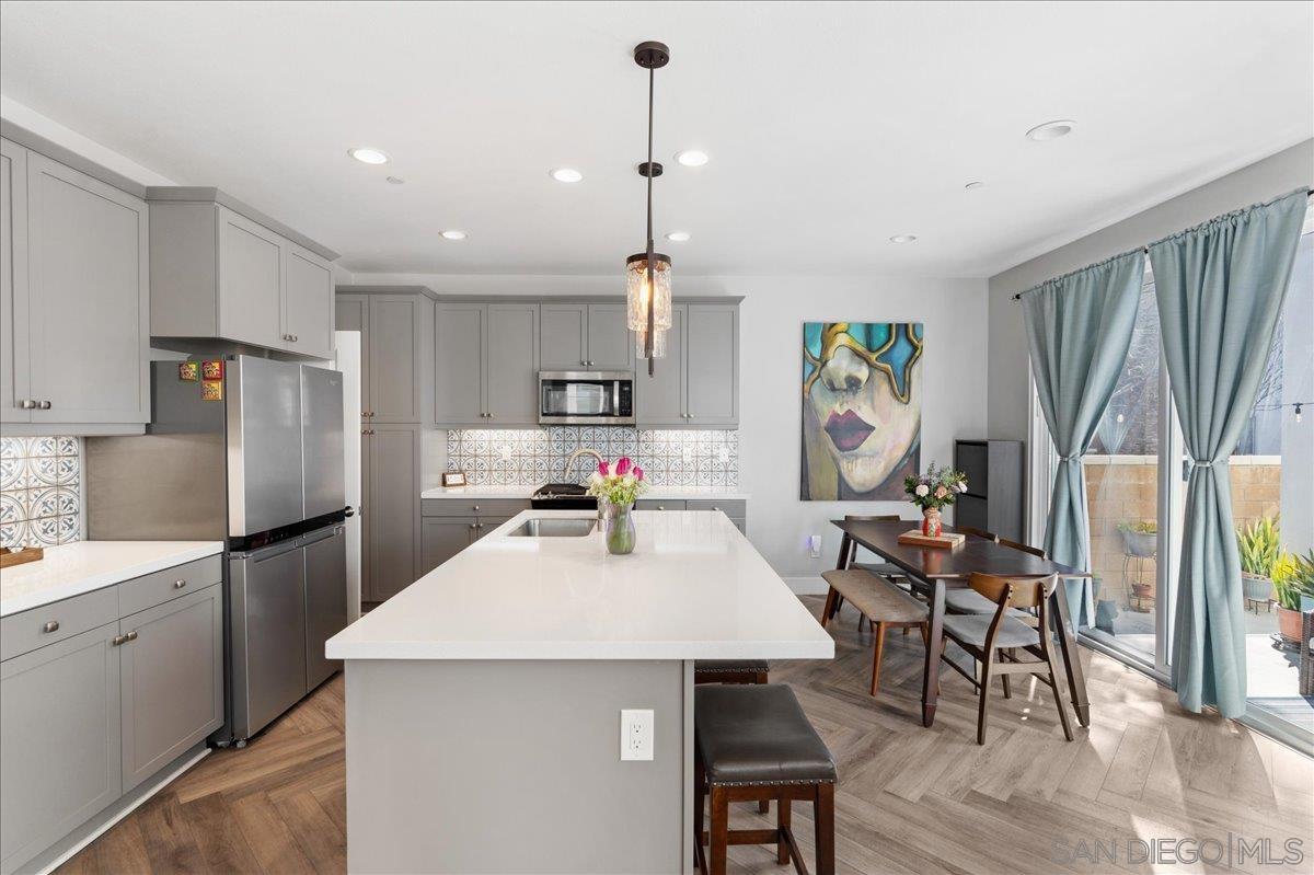 Detail Gallery Image 12 of 51 For 11062  Renewal Dr, Rancho Cucamonga,  CA 91730 - 4 Beds | 3/1 Baths