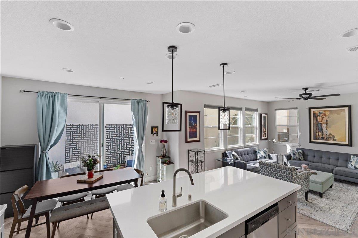 Detail Gallery Image 9 of 51 For 11062  Renewal Dr, Rancho Cucamonga,  CA 91730 - 4 Beds | 3/1 Baths