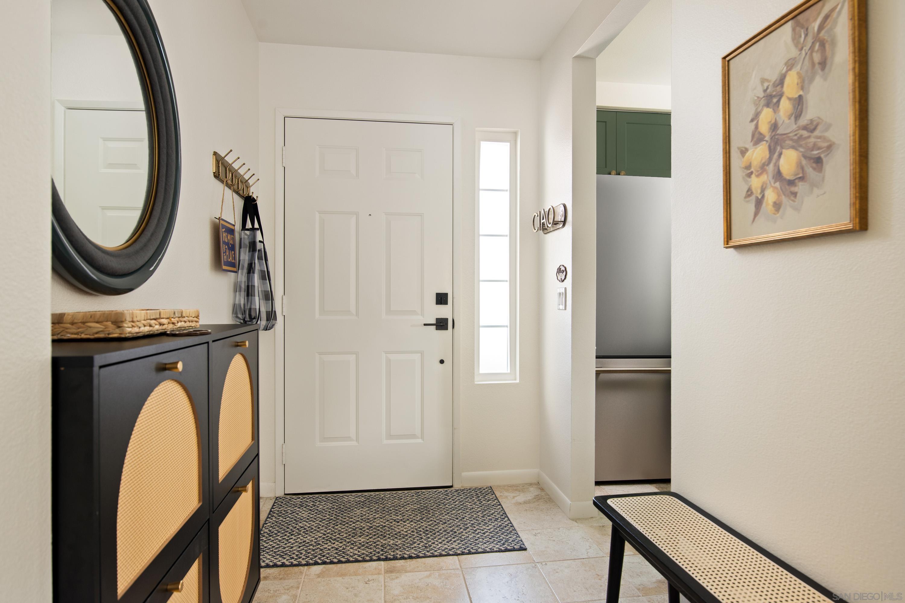 Detail Gallery Image 12 of 29 For 3854  Creststone Place, San Diego,  CA 92130 - 2 Beds | 2 Baths