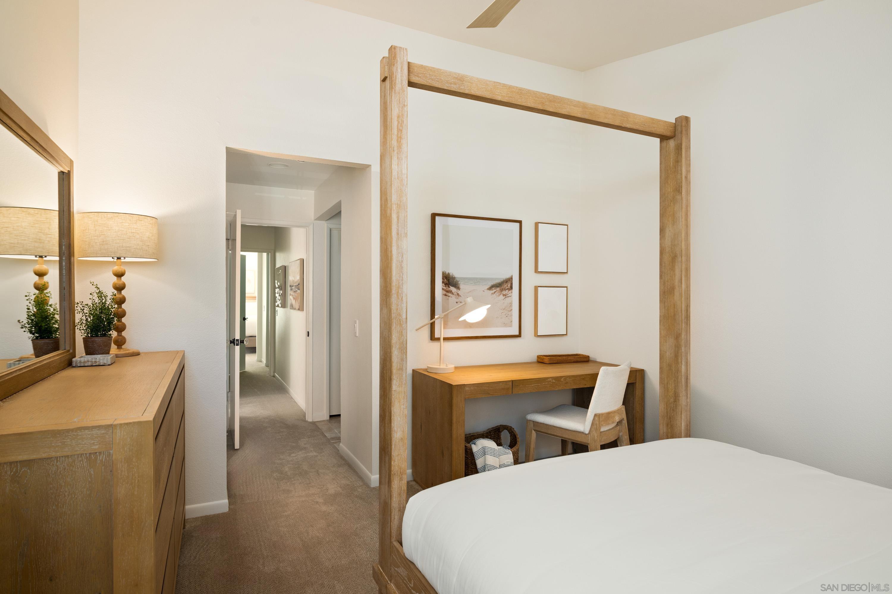 Detail Gallery Image 15 of 29 For 3854  Creststone Place, San Diego,  CA 92130 - 2 Beds | 2 Baths