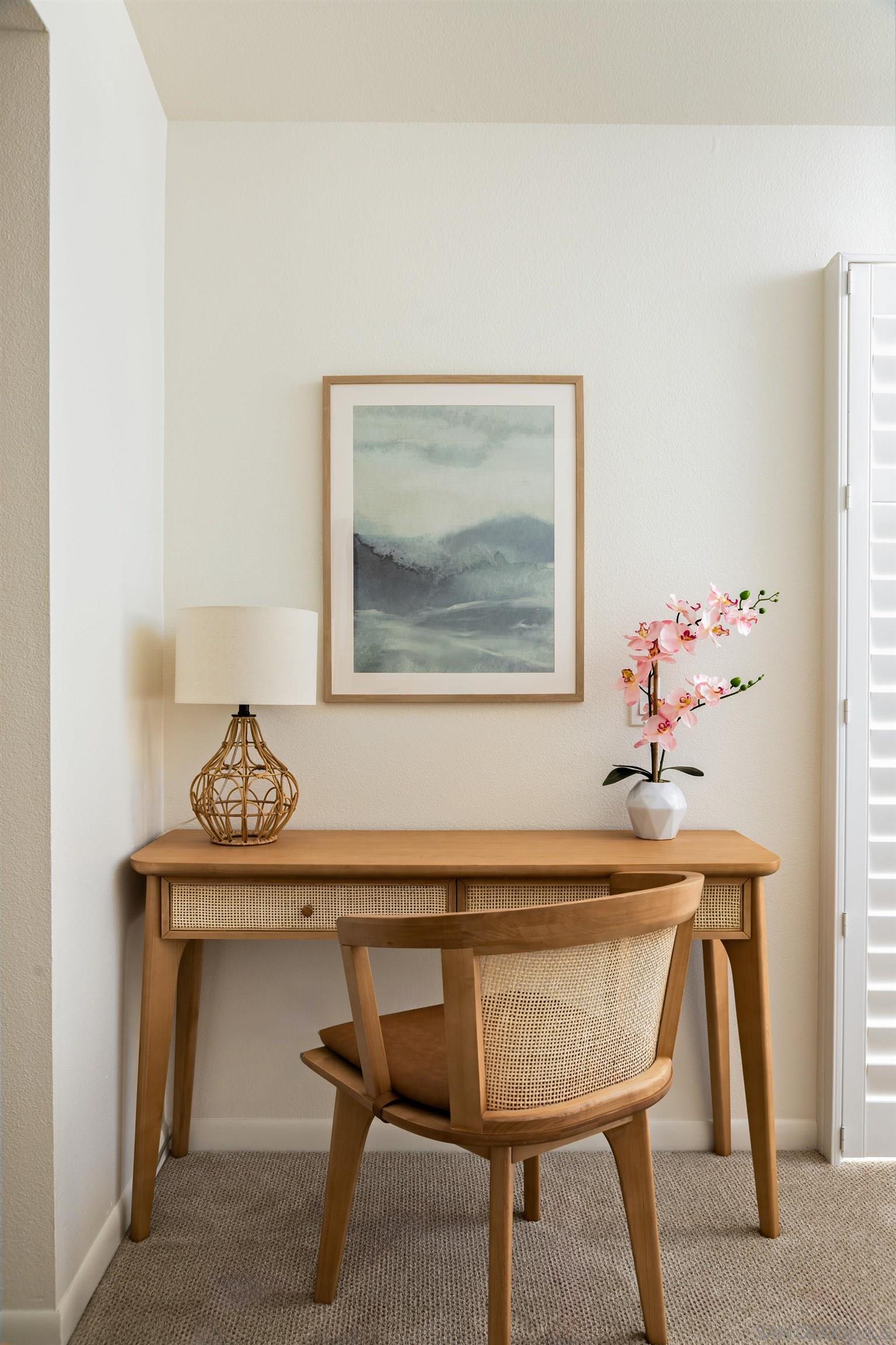 Detail Gallery Image 23 of 29 For 3854  Creststone Place, San Diego,  CA 92130 - 2 Beds | 2 Baths