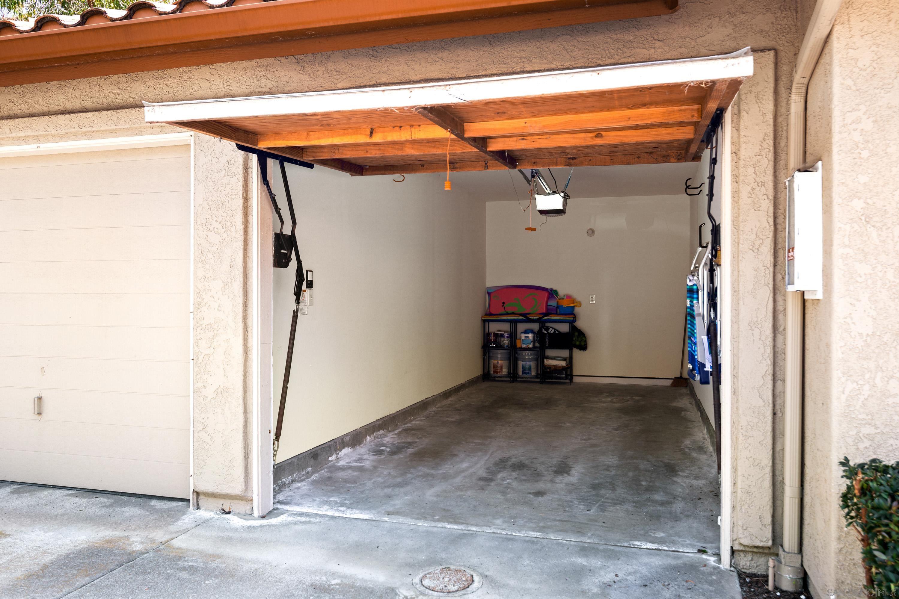 Detail Gallery Image 27 of 29 For 3854  Creststone Place, San Diego,  CA 92130 - 2 Beds | 2 Baths