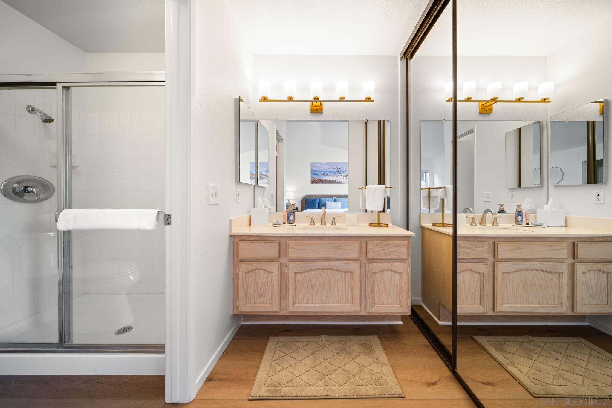 Detail Gallery Image 26 of 42 For 3876  Creststone, San Diego,  CA 92130 - 2 Beds | 2/1 Baths