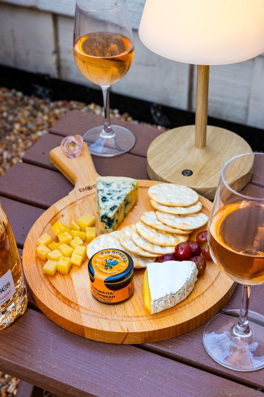 Detail Gallery Image 5 of 42 For 3876  Creststone, San Diego,  CA 92130 - 2 Beds | 2/1 Baths