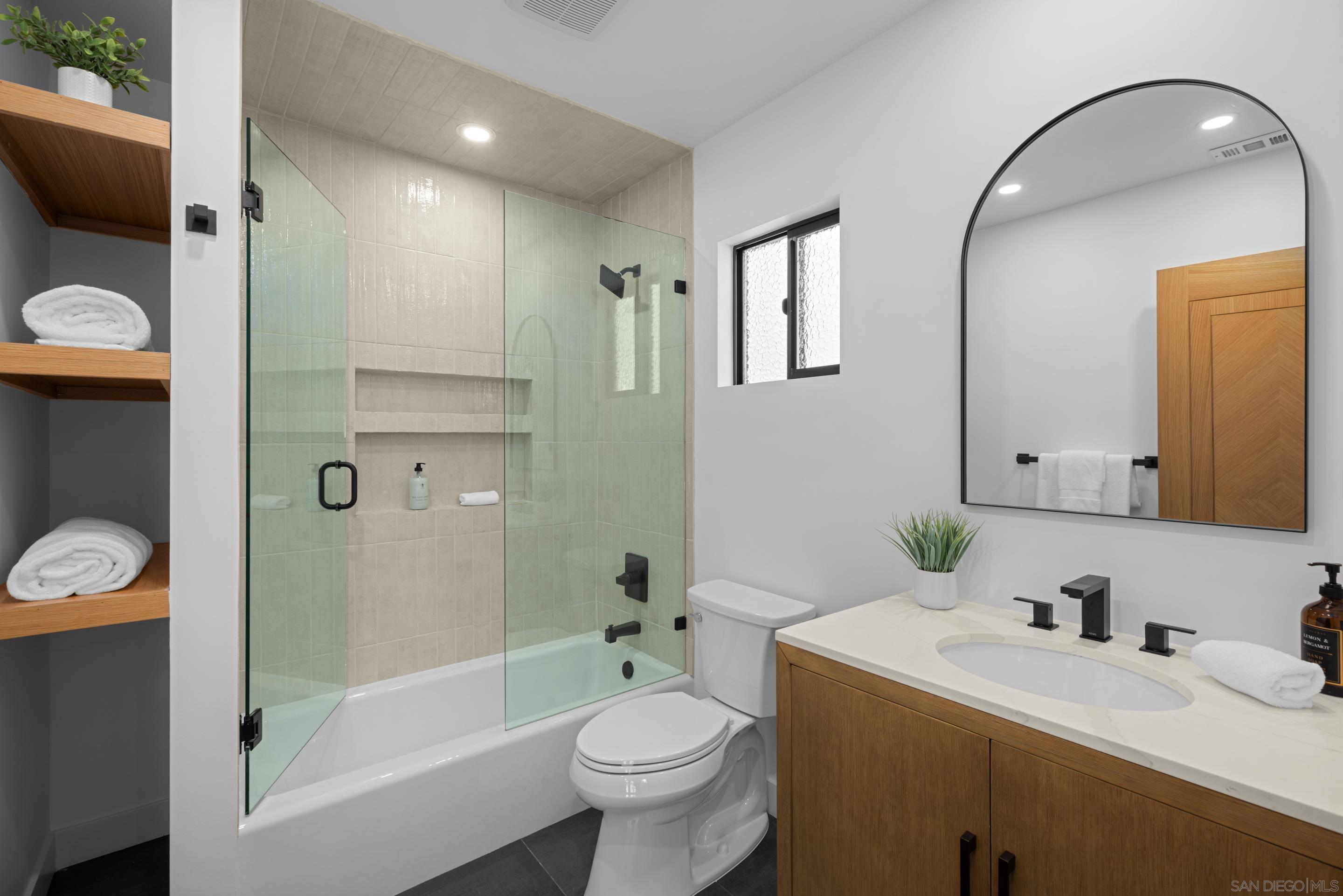 Detail Gallery Image 18 of 25 For 434 - 436  Bonair St, La Jolla,  CA 92037 - 3 Beds | 2 Baths